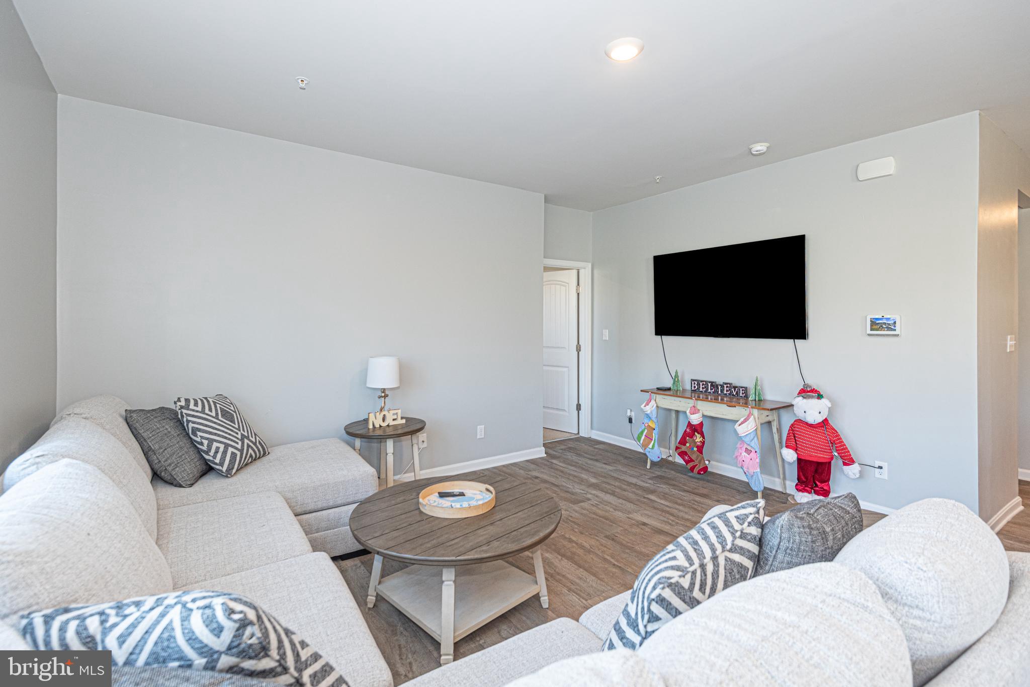 ROWENS MILL - Residential