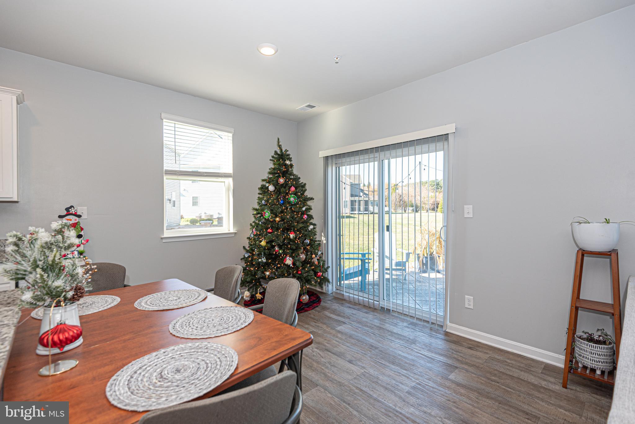 ROWENS MILL - Residential