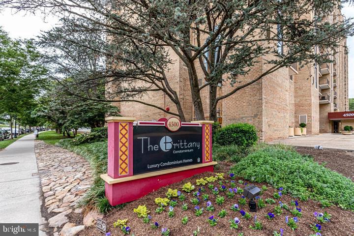 THE BRITTANY - Residential Lease