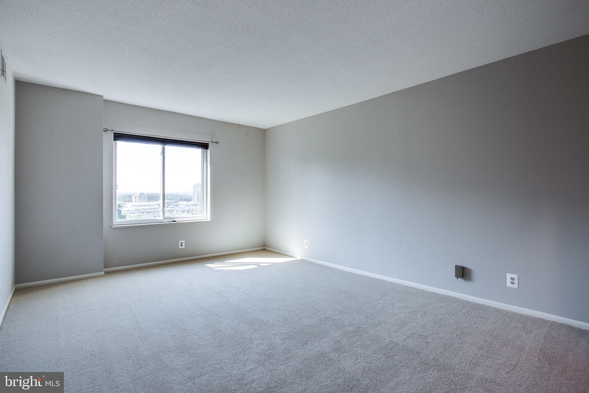 ROTONDA - Residential Lease