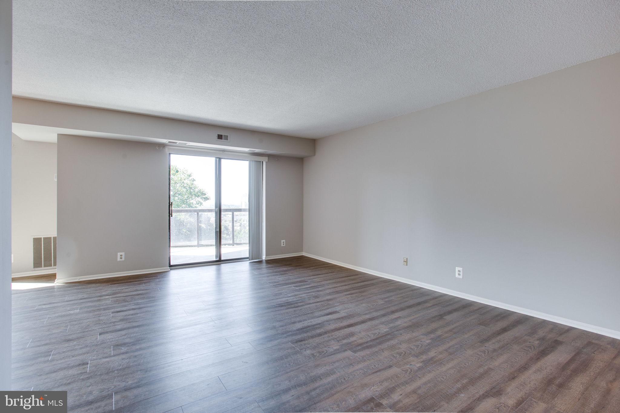 ROTONDA - Residential Lease