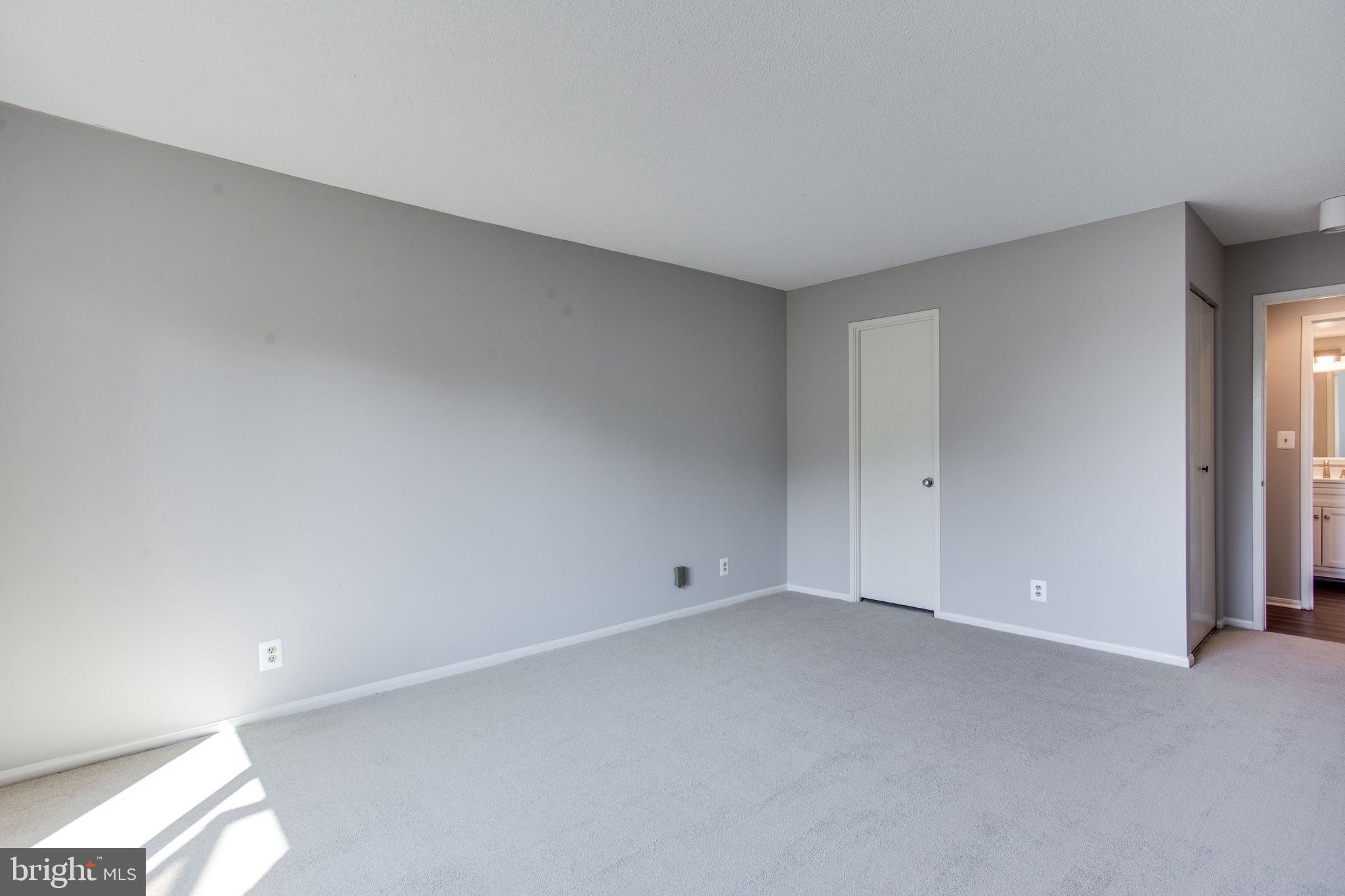 ROTONDA - Residential Lease