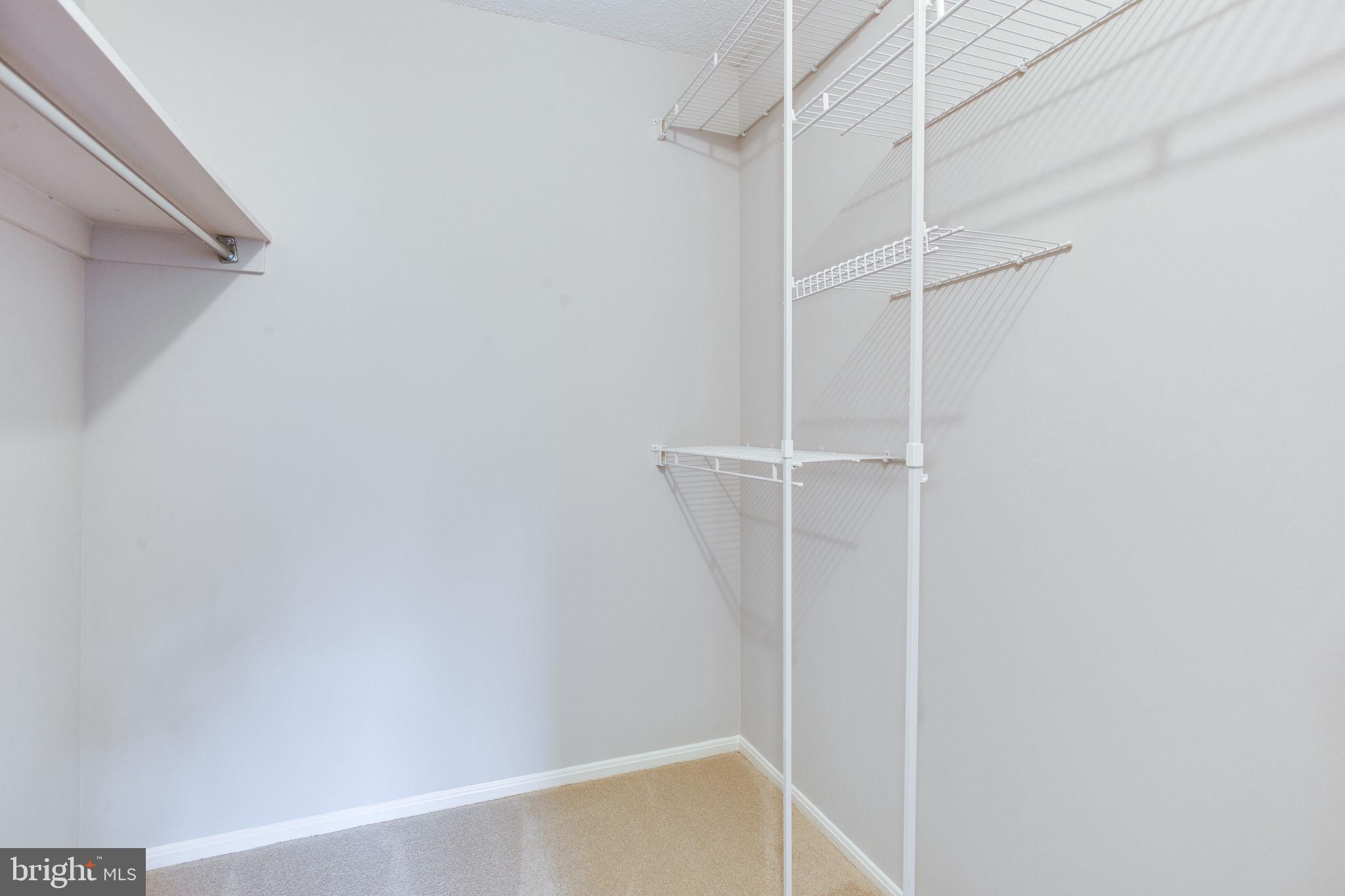 ROTONDA - Residential Lease