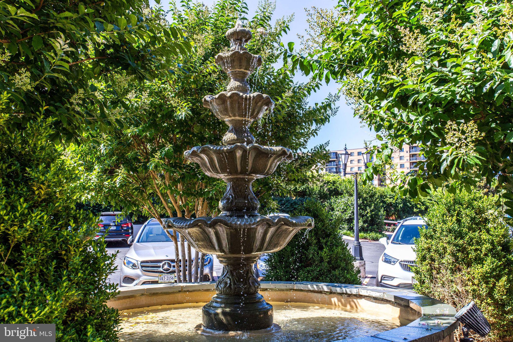 ROTONDA - Residential Lease