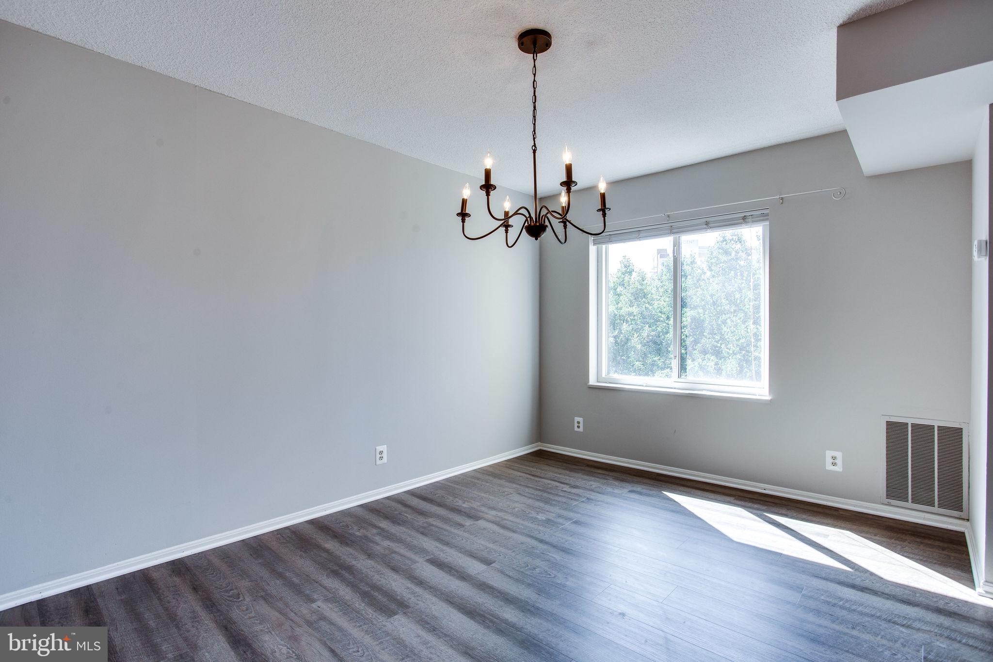 ROTONDA - Residential Lease