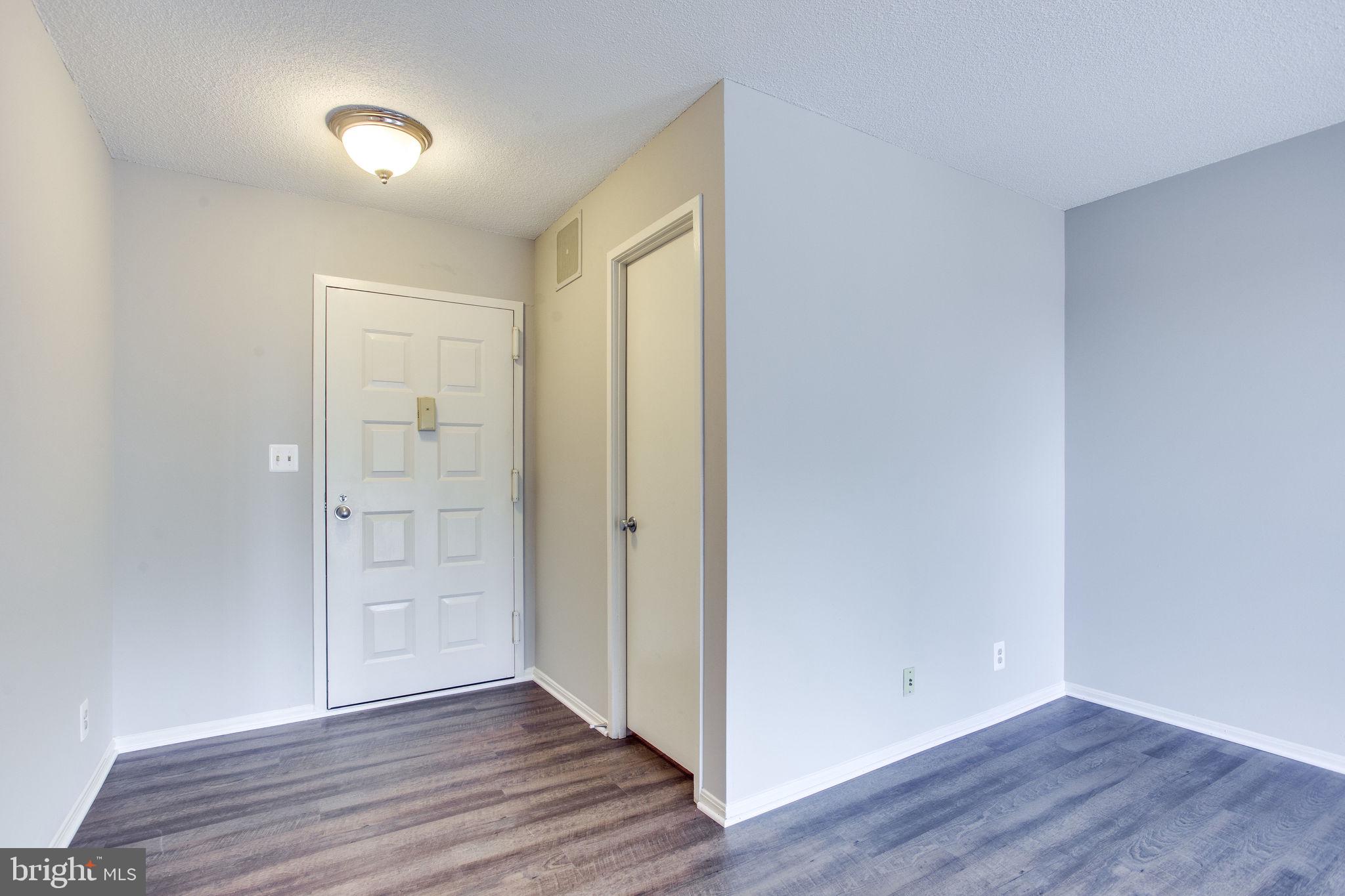 ROTONDA - Residential Lease