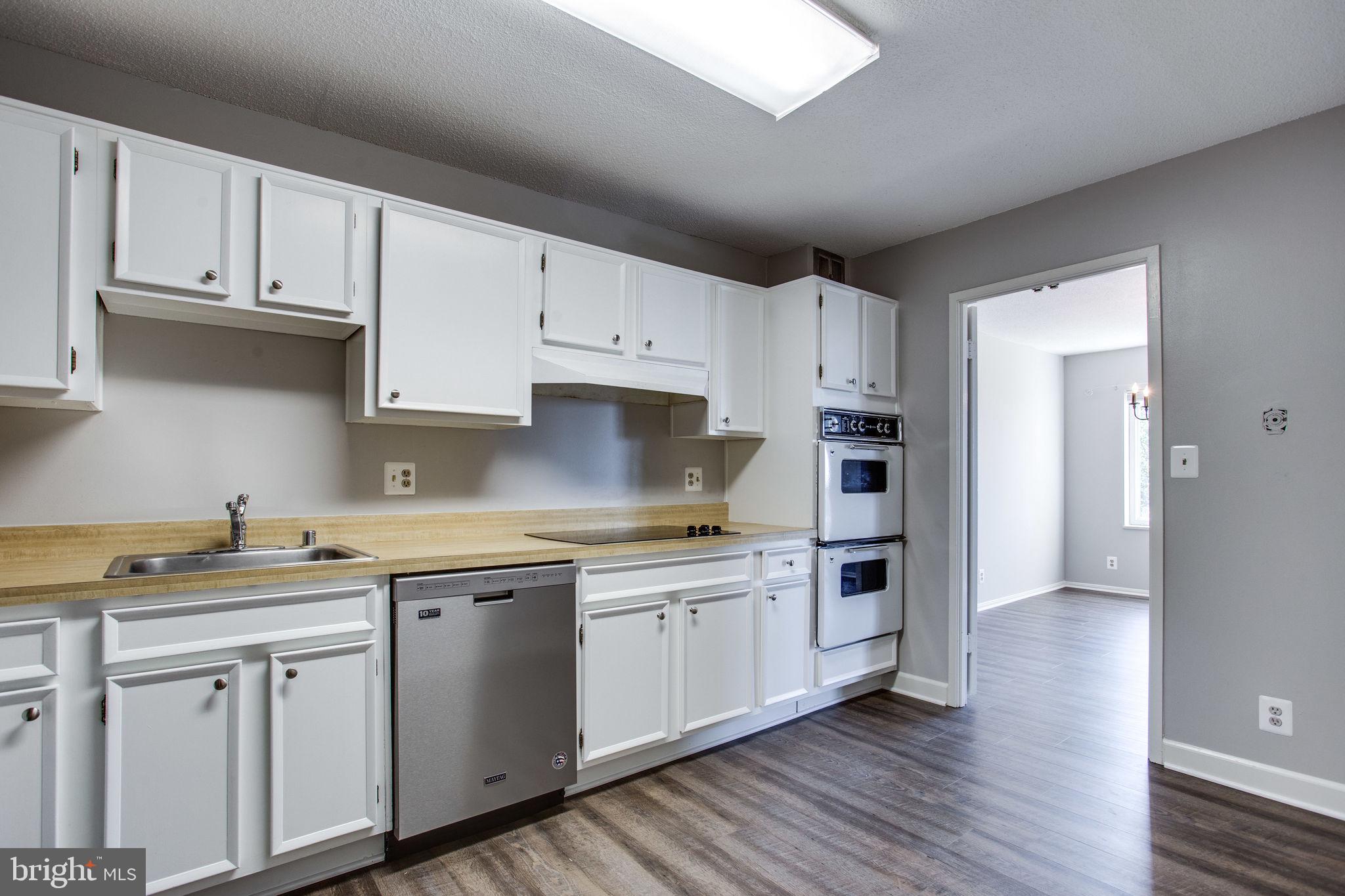 ROTONDA - Residential Lease