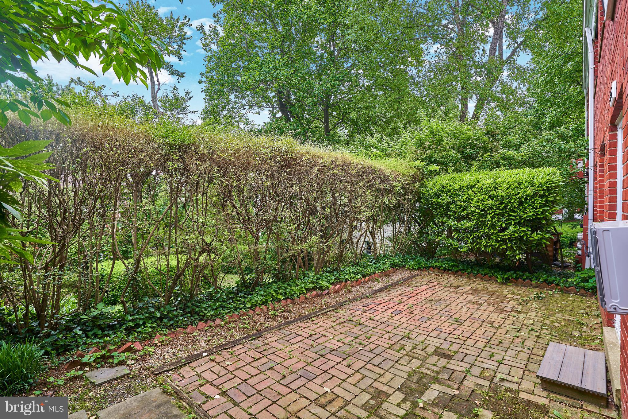 PARKFAIRFAX - Residential Lease