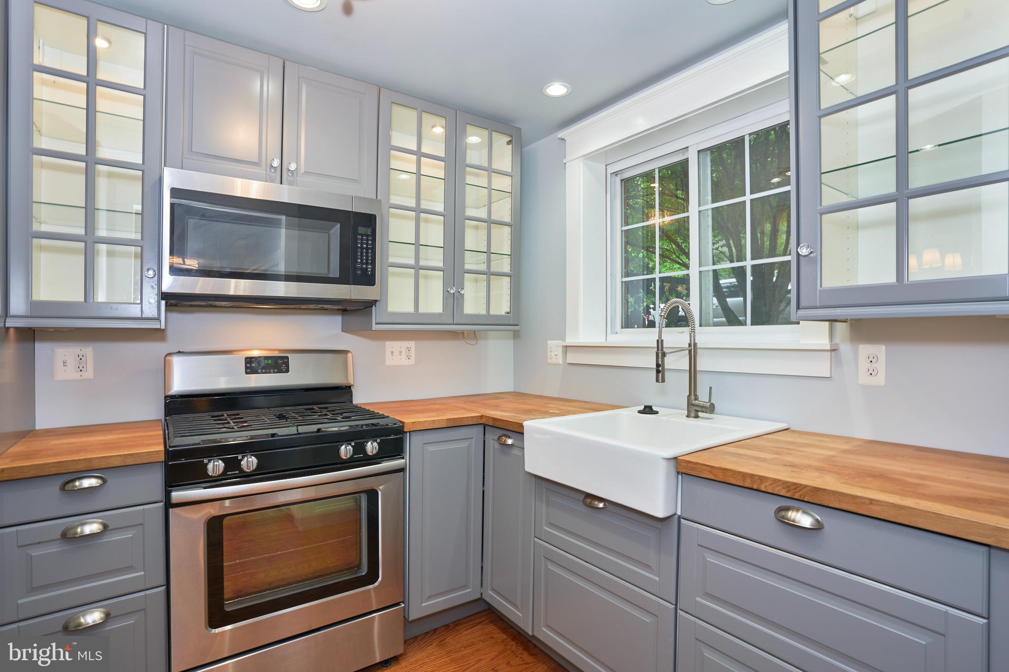 PARKFAIRFAX - Residential Lease