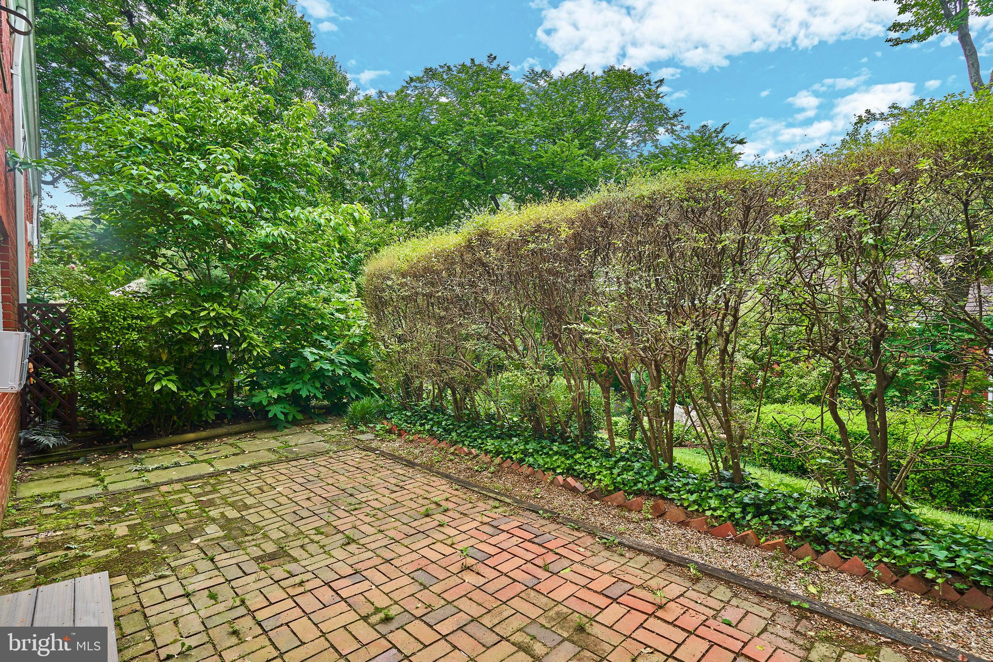 PARKFAIRFAX - Residential Lease