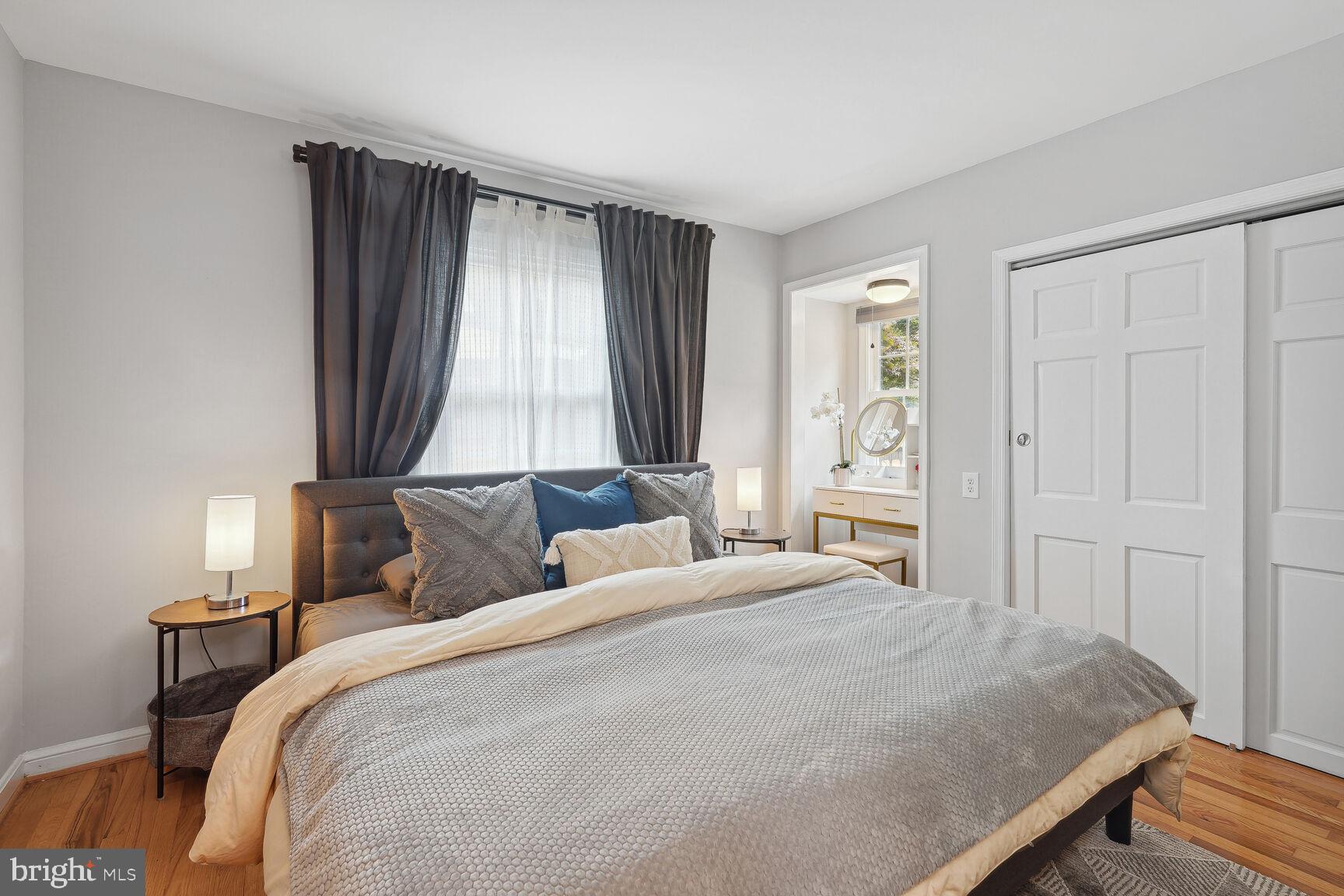 BUCKNELL MANOR - Residential