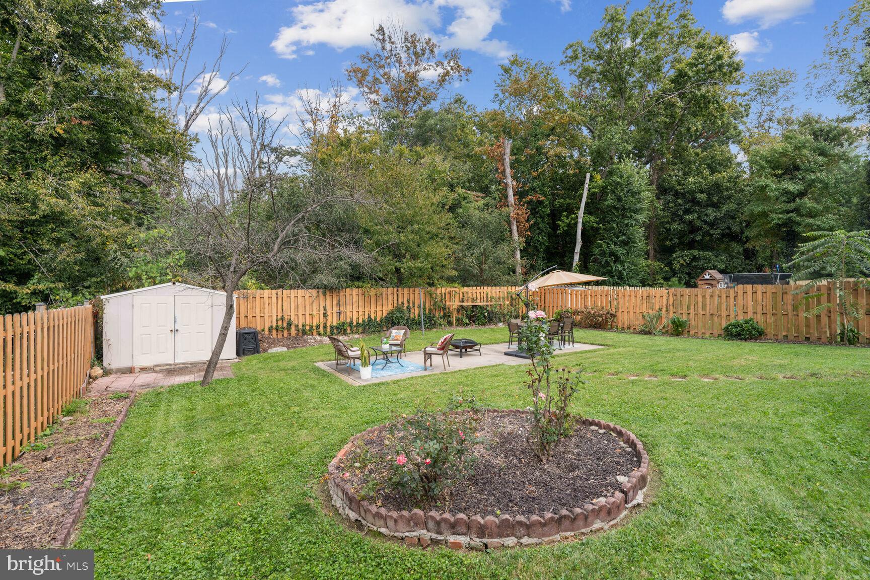 BUCKNELL MANOR - Residential