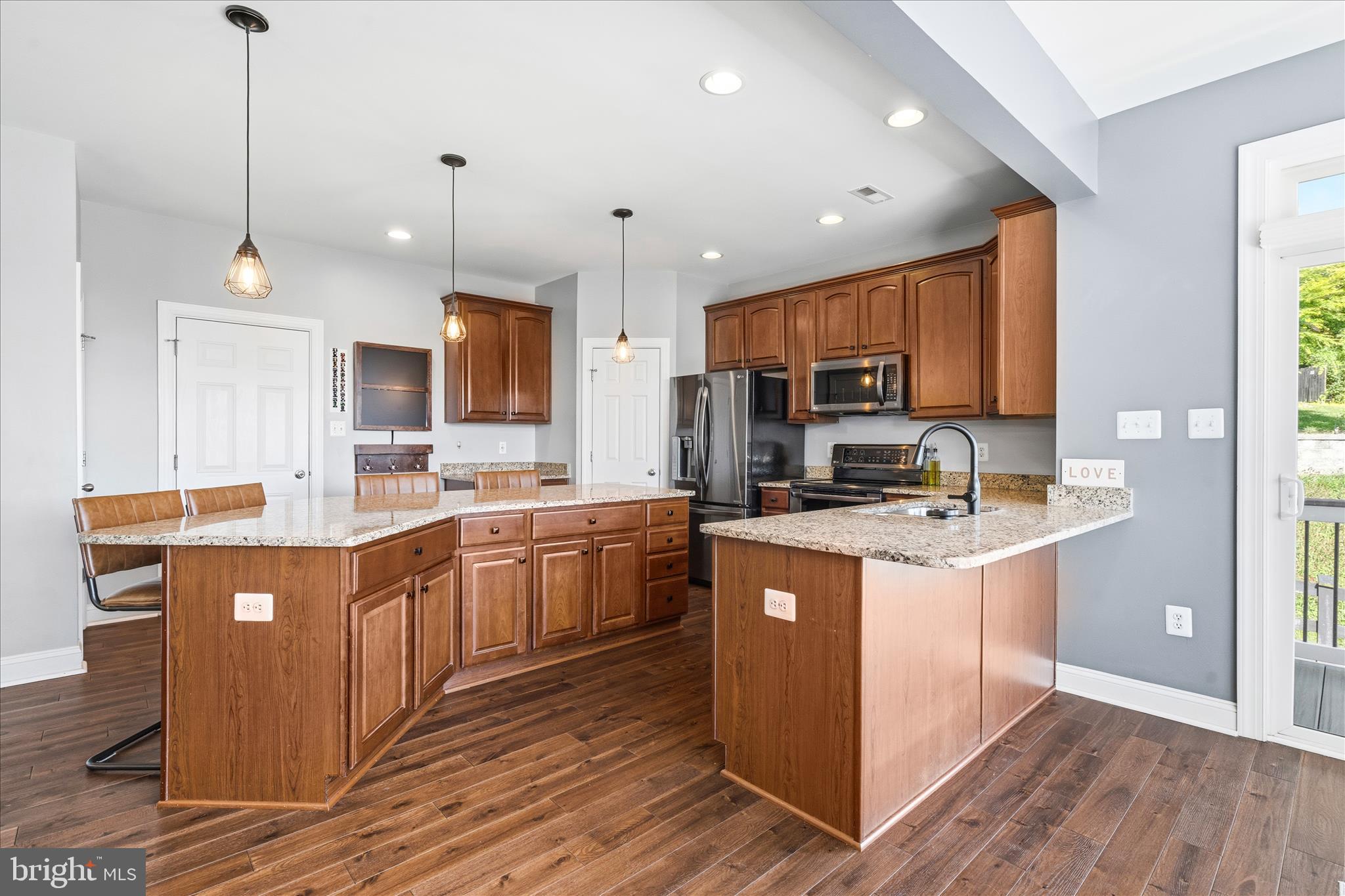 RIDGEVIEW II - Residential