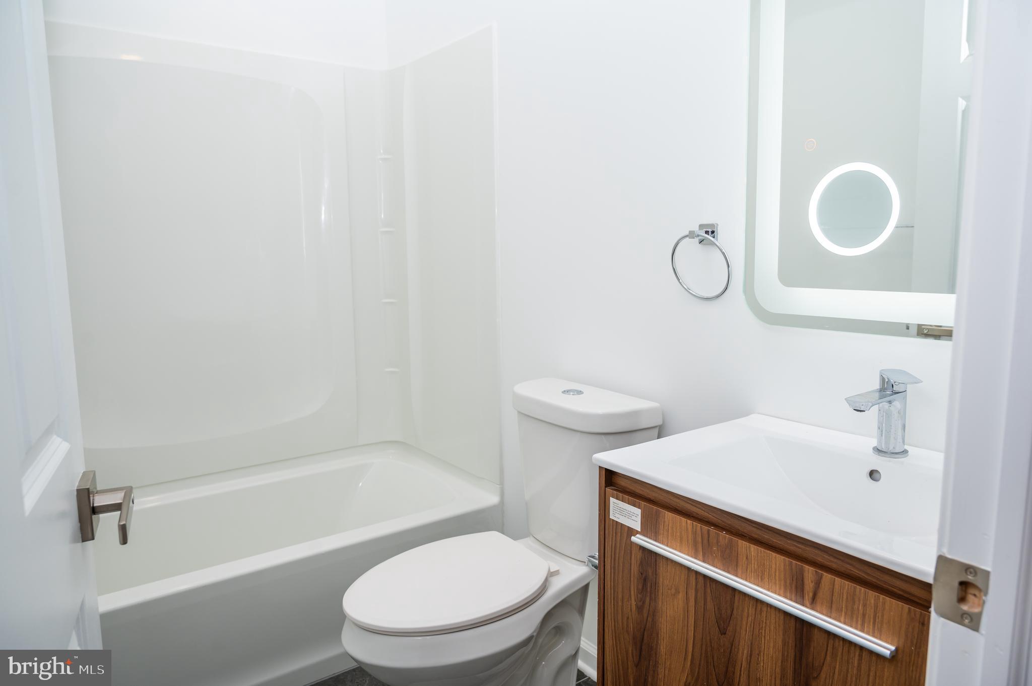 NORRIS SQUARE - Residential Lease