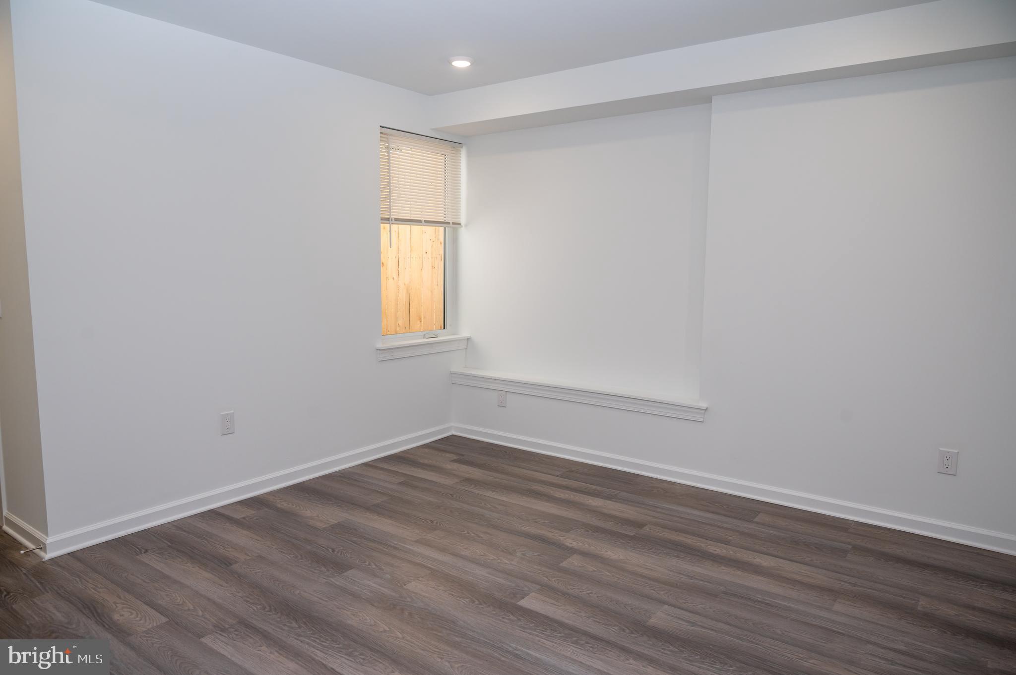 NORRIS SQUARE - Residential Lease