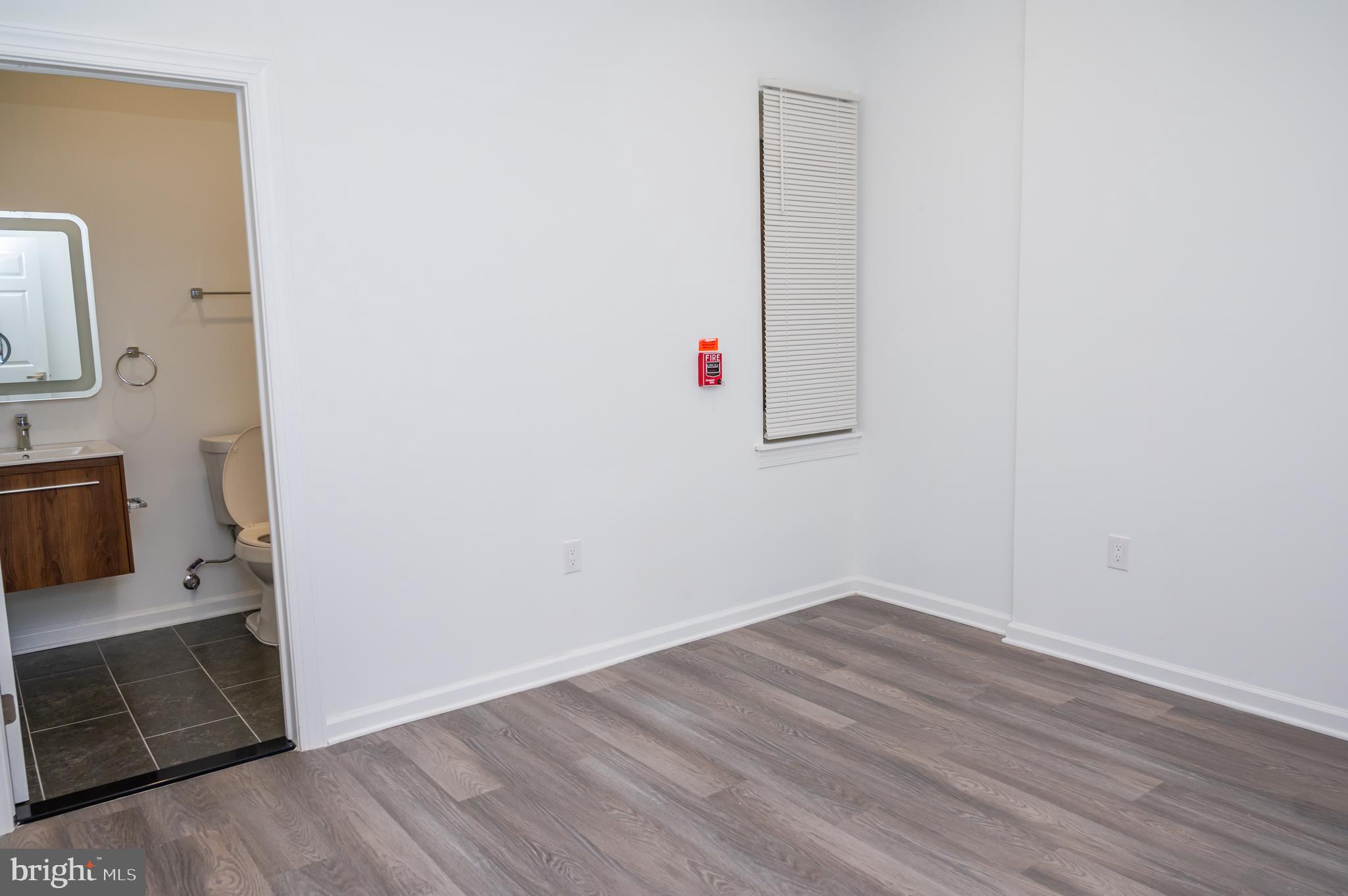 NORRIS SQUARE - Residential Lease