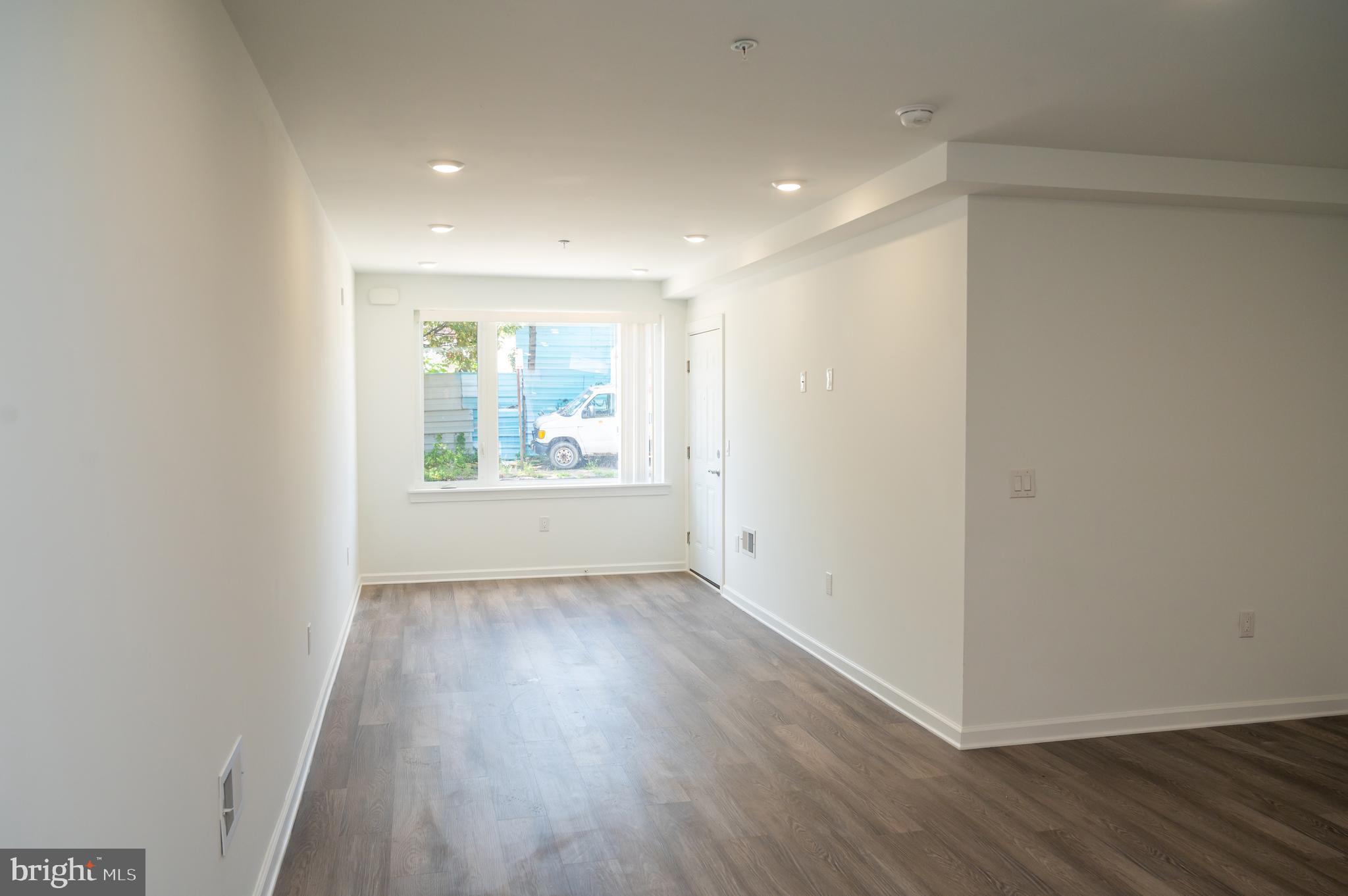 NORRIS SQUARE - Residential Lease