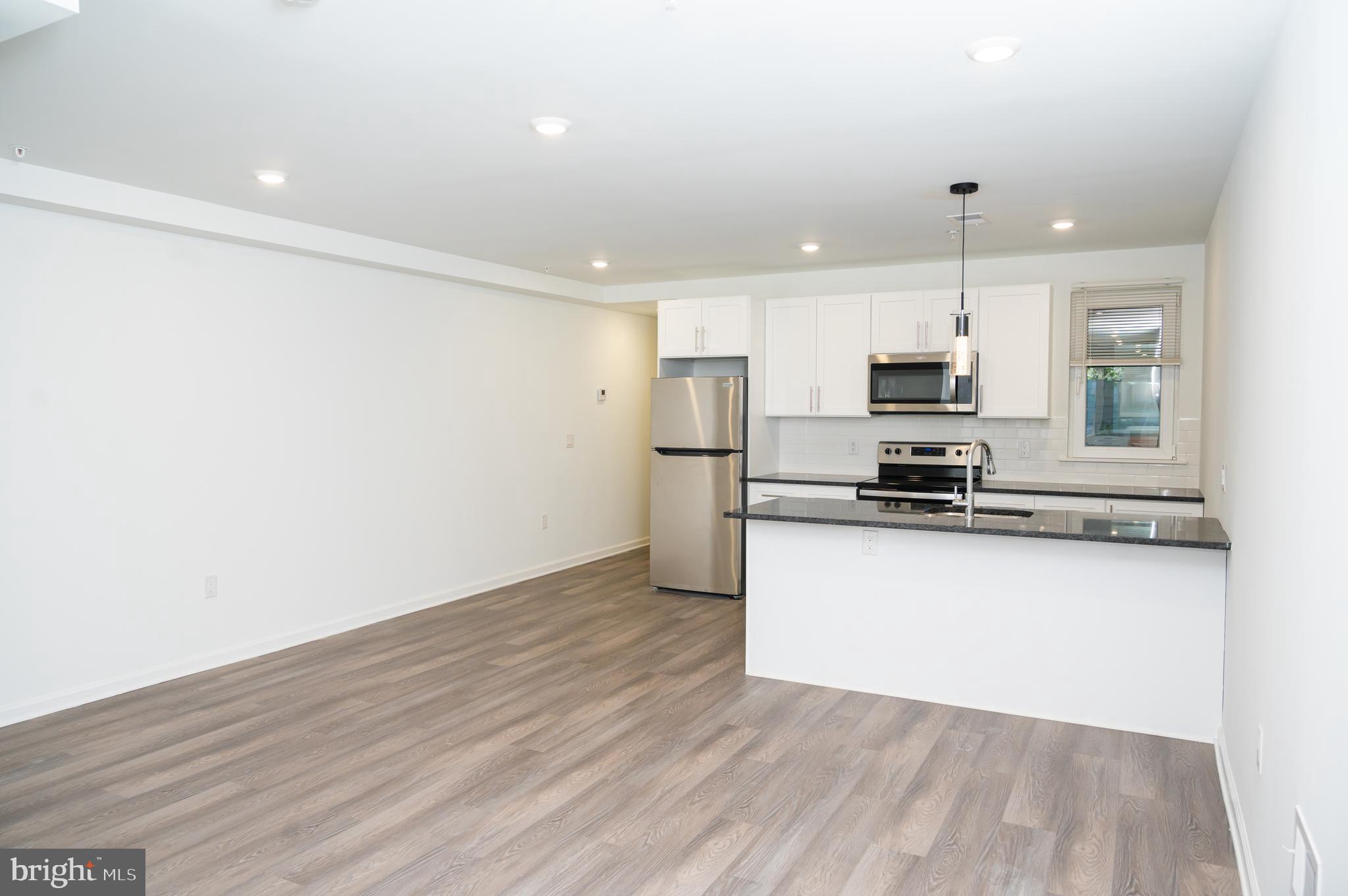 NORRIS SQUARE - Residential Lease