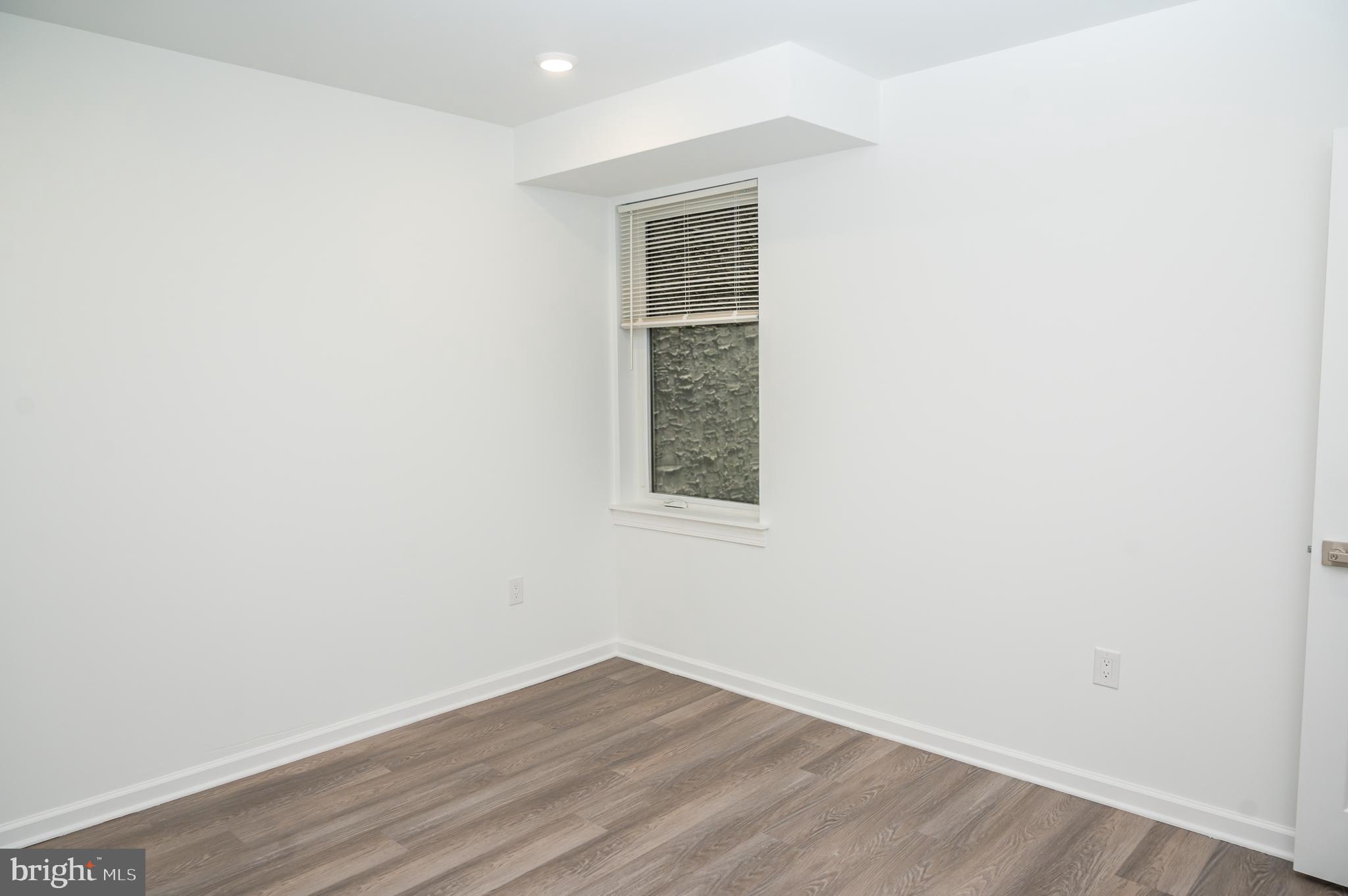 NORRIS SQUARE - Residential Lease