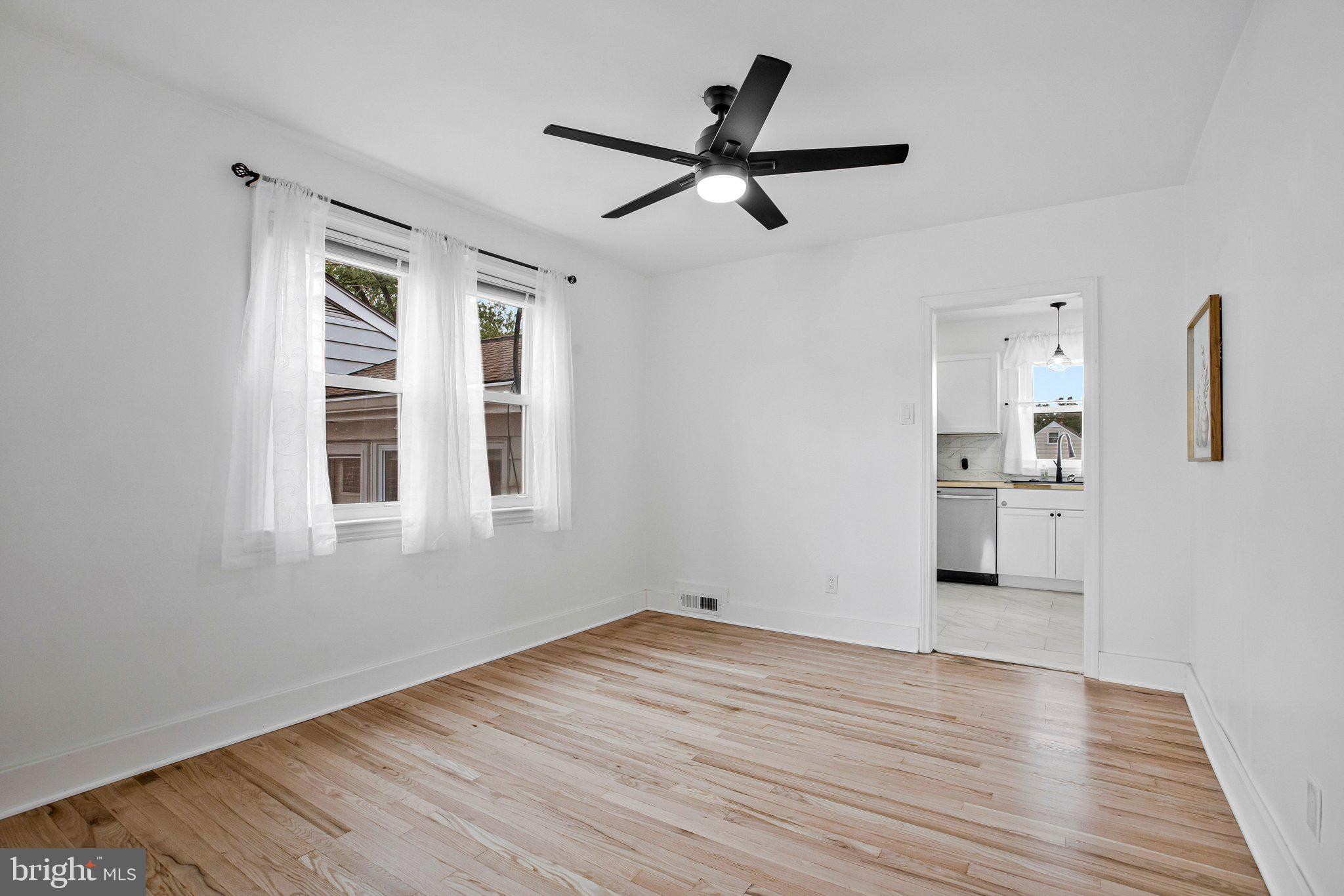 4 HAMPTON ROAD
