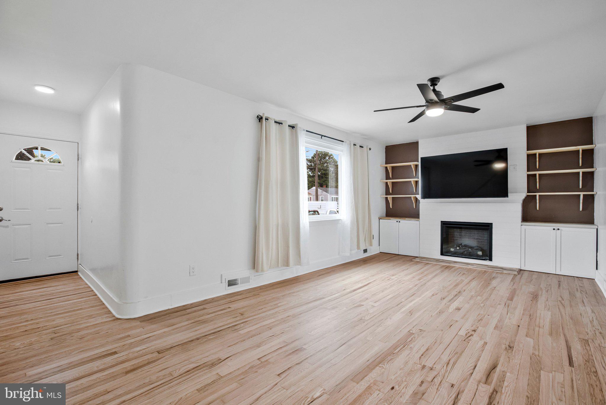 4 HAMPTON ROAD
