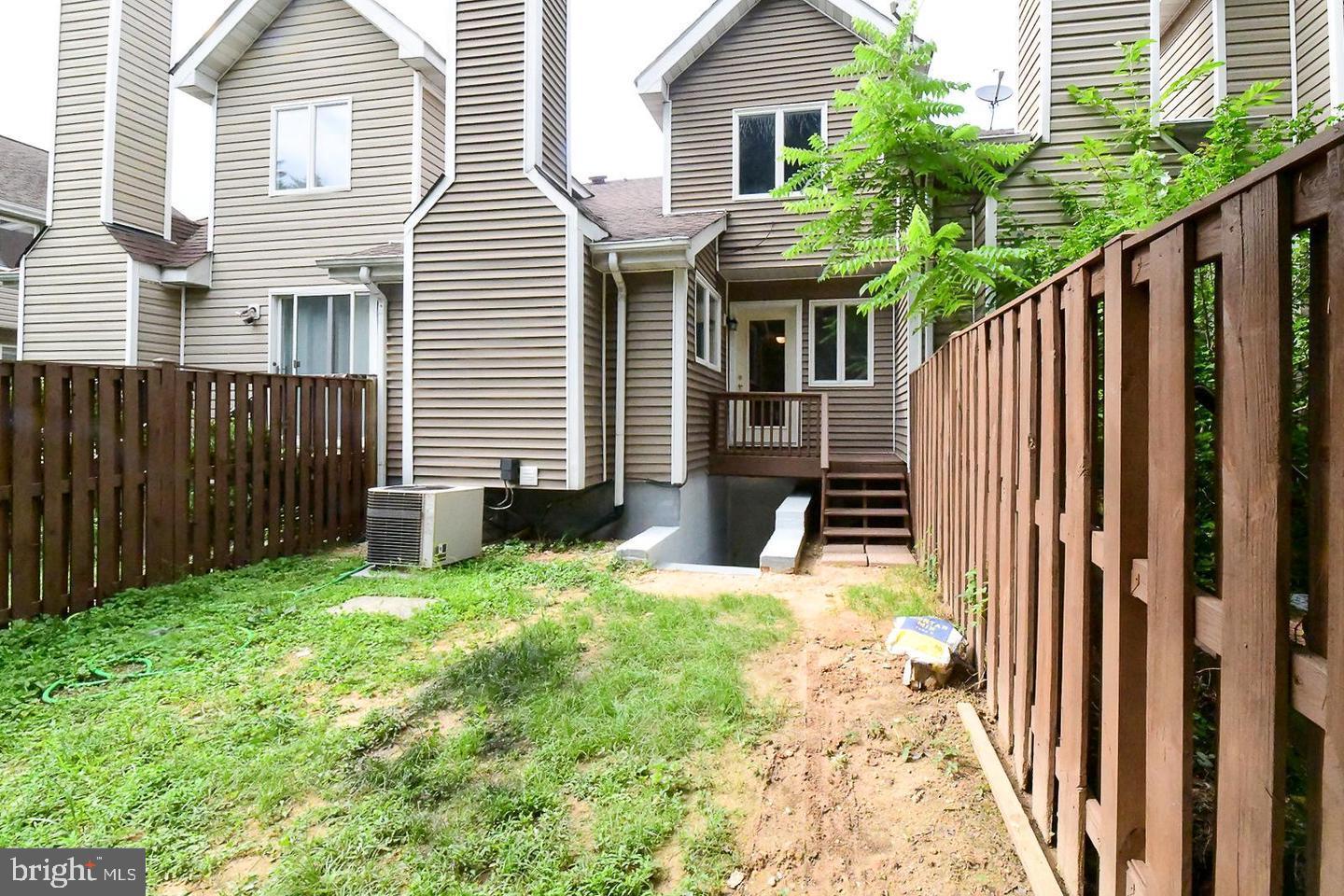 GREENVIEW WEST - Residential Lease