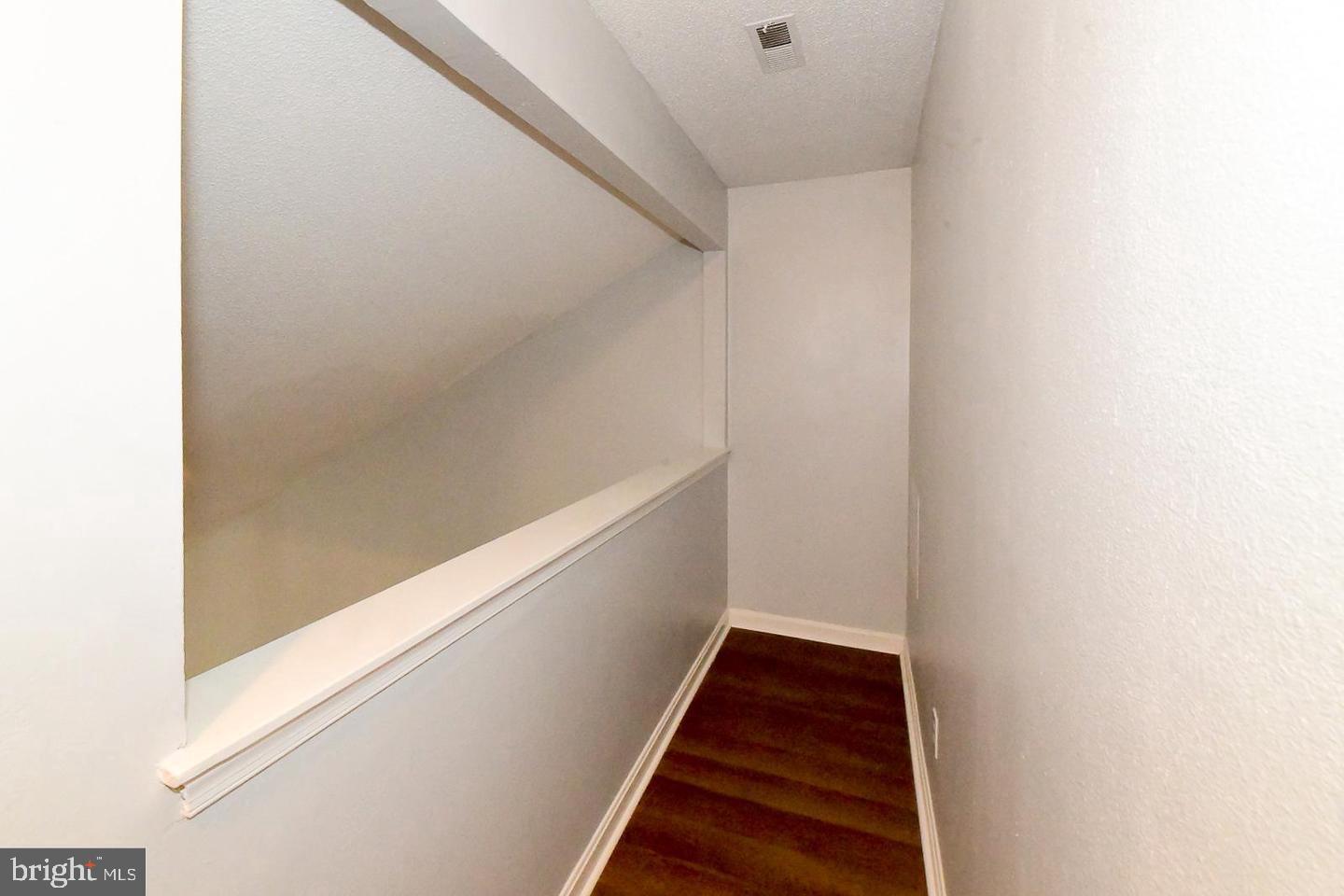 GREENVIEW WEST - Residential Lease