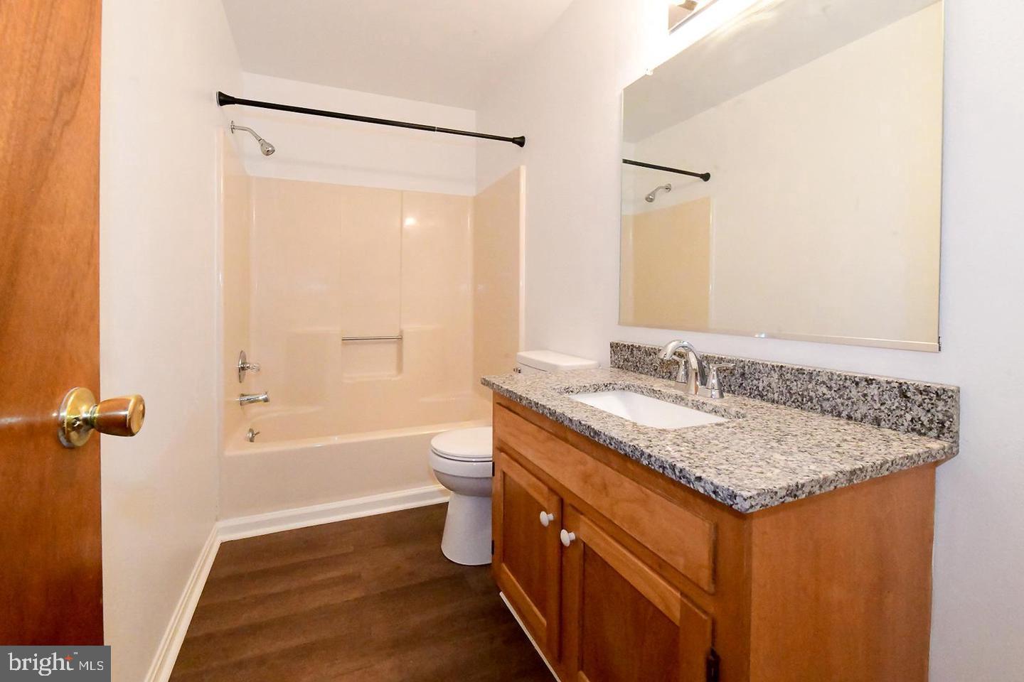 GREENVIEW WEST - Residential Lease