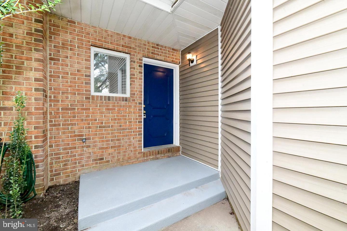 GREENVIEW WEST - Residential Lease