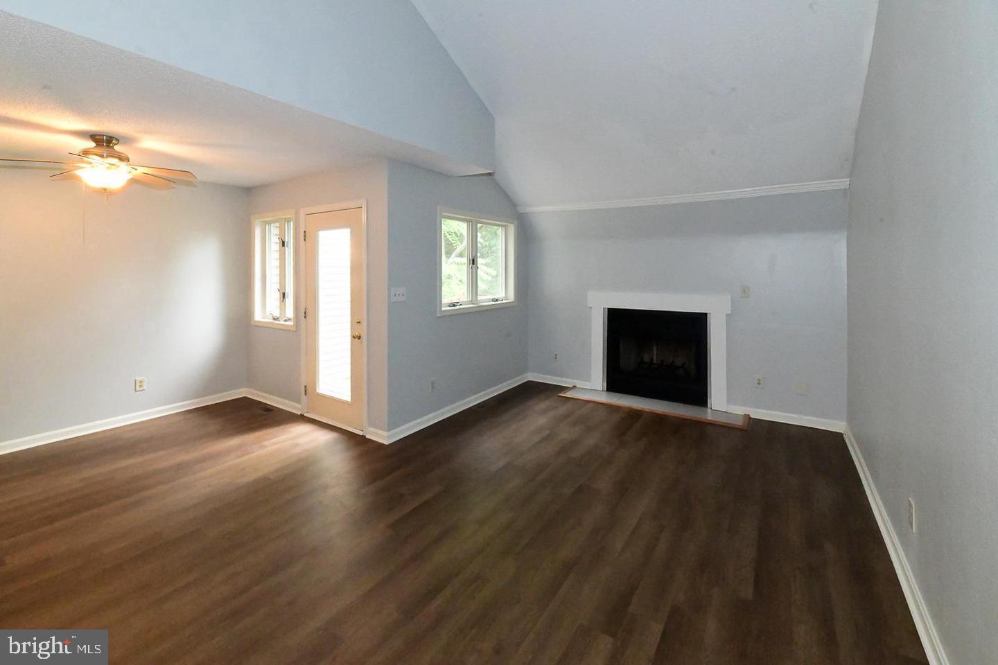 GREENVIEW WEST - Residential Lease