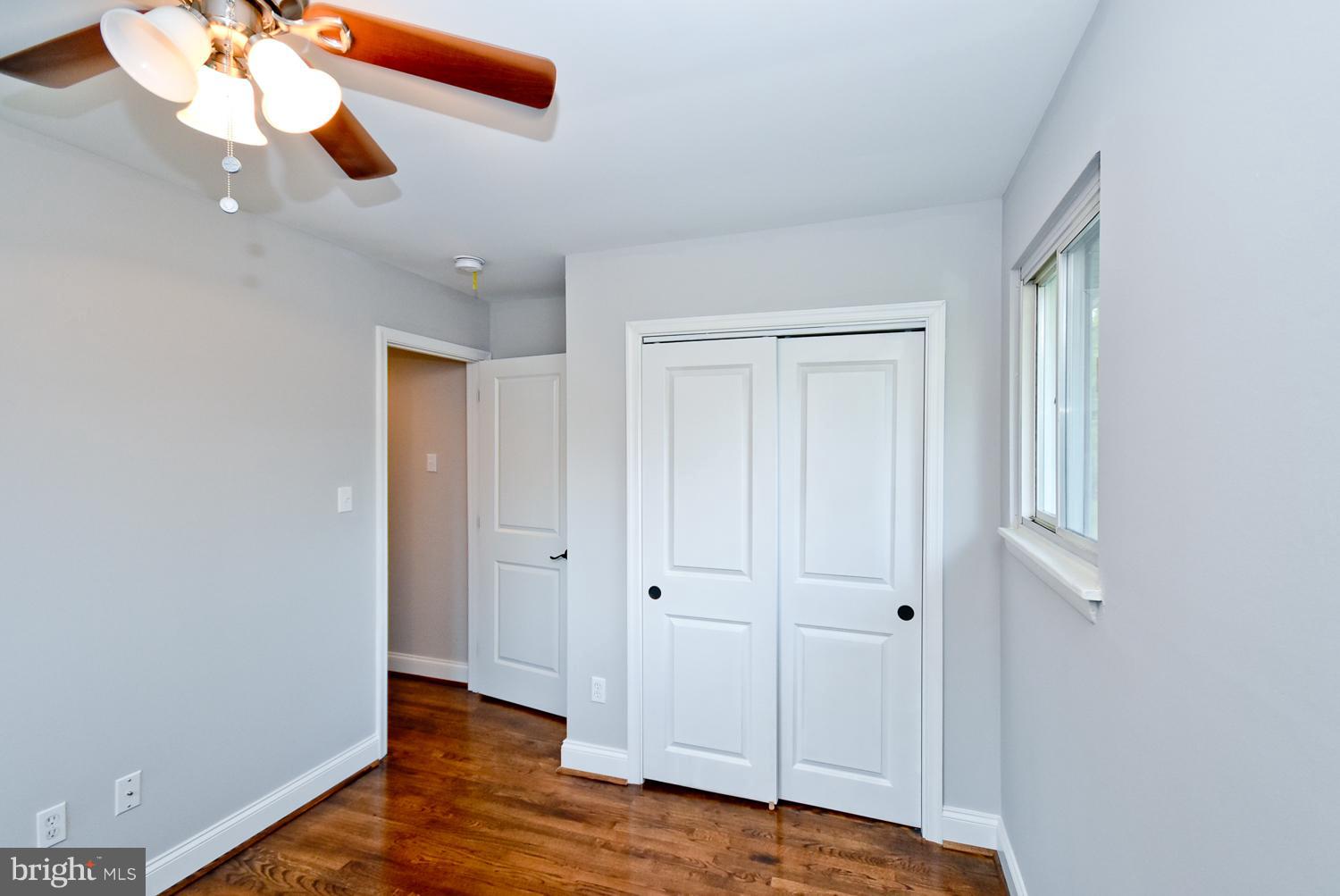 ROYALE GARDENS - Residential