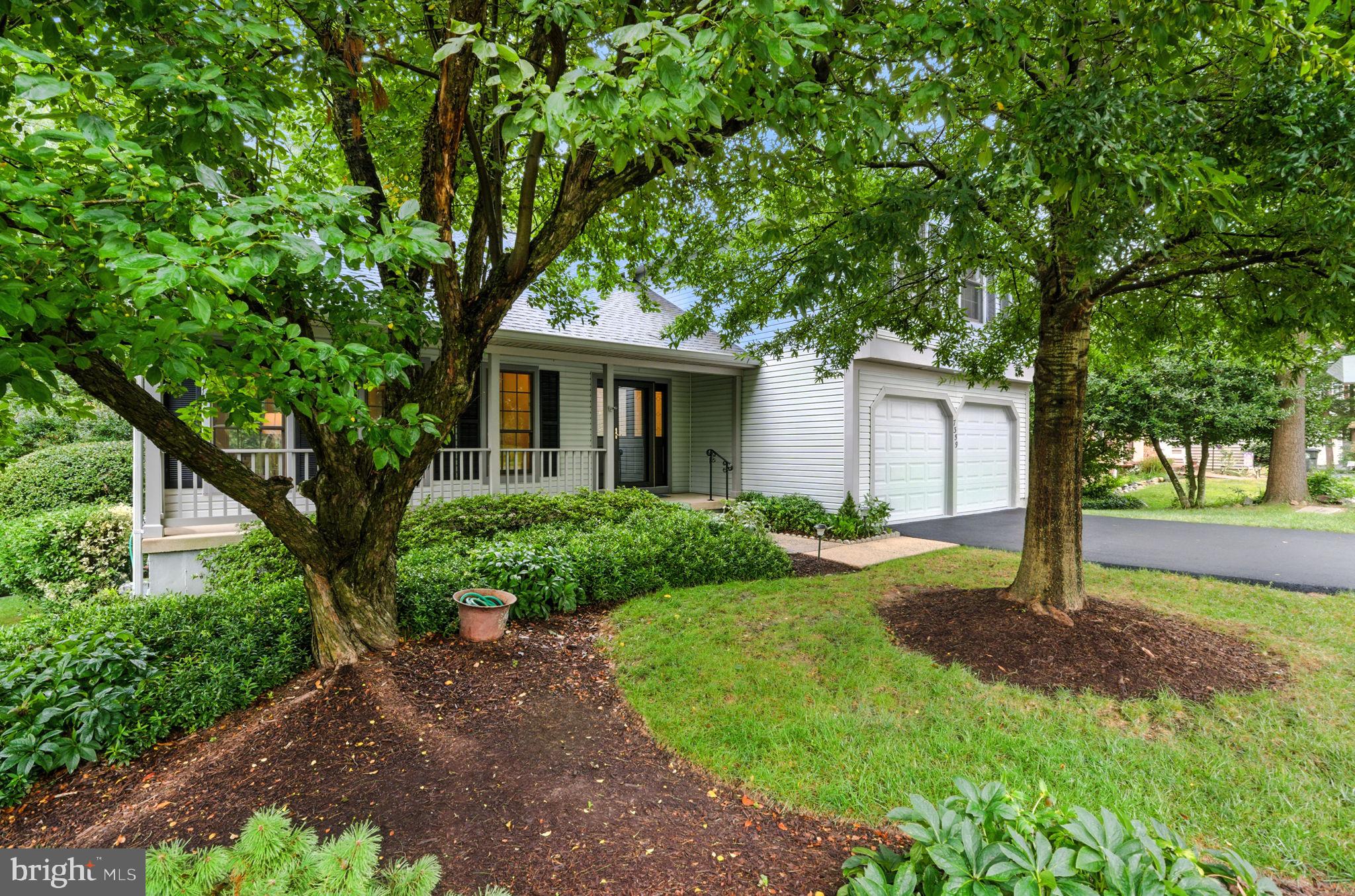 7359 SILVER PINE DRIVE