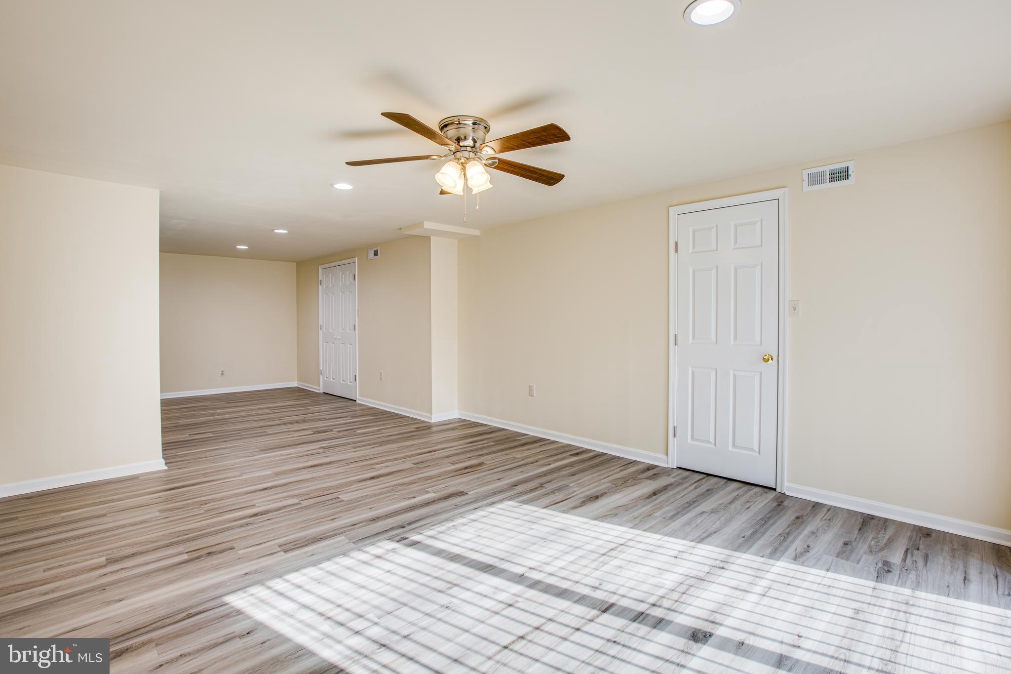 OLDE GREENWICH - Residential Lease