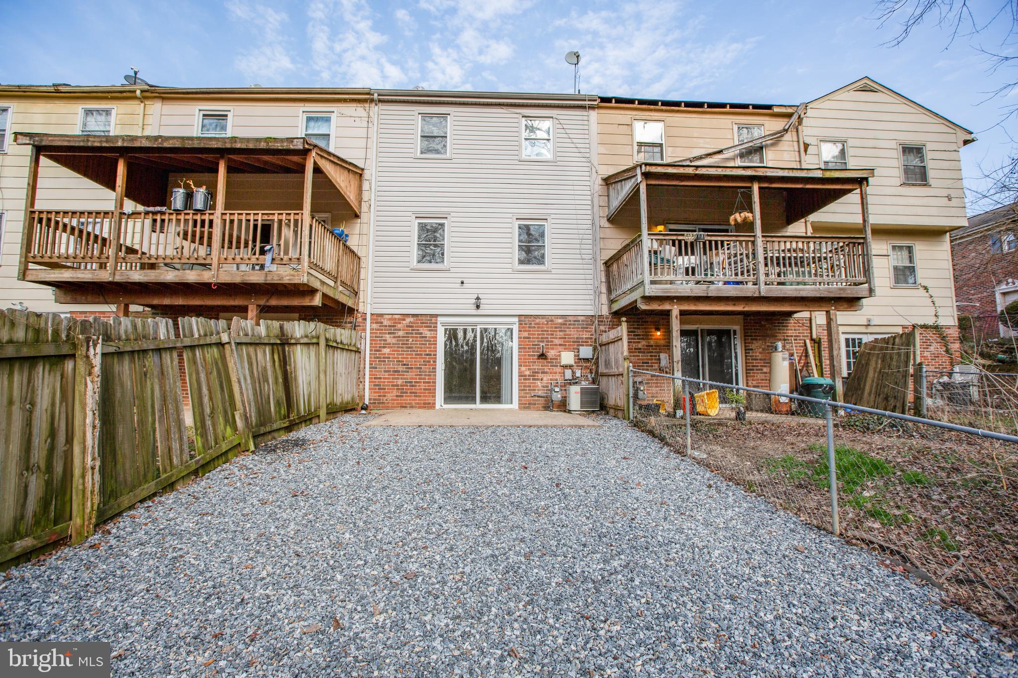 OLDE GREENWICH - Residential Lease