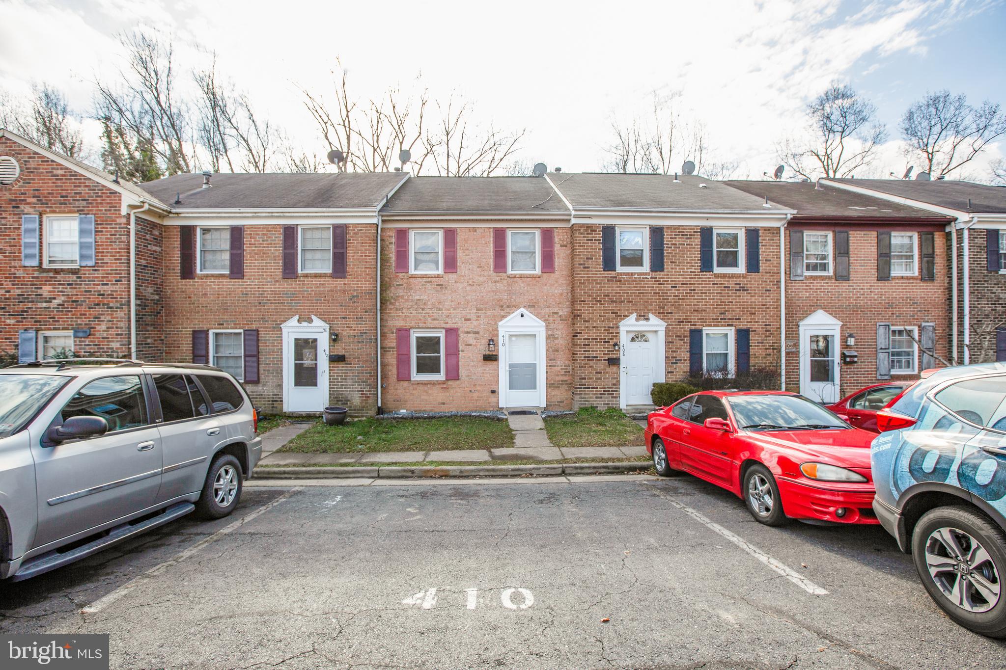 OLDE GREENWICH - Residential Lease