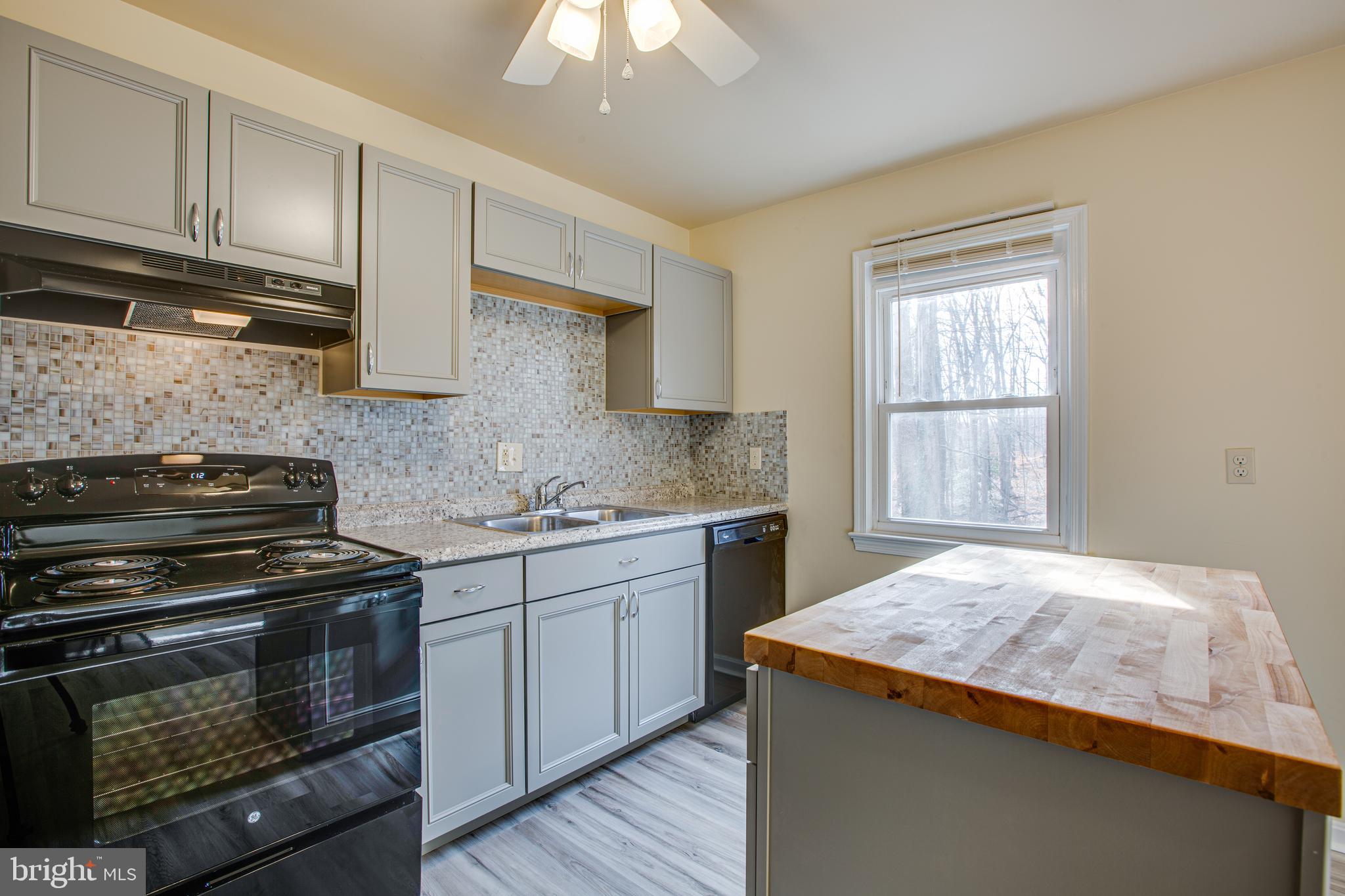 OLDE GREENWICH - Residential Lease