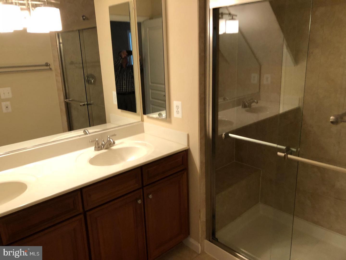 SHIRLINGTON CREST - Residential Lease