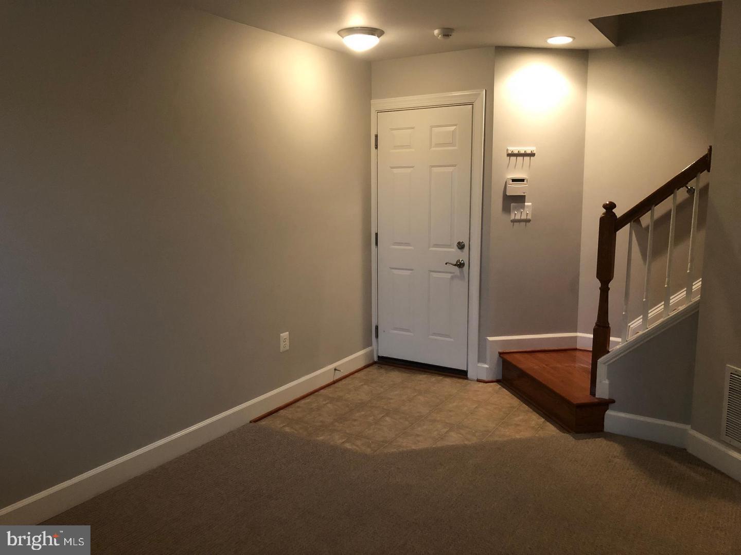 SHIRLINGTON CREST - Residential Lease