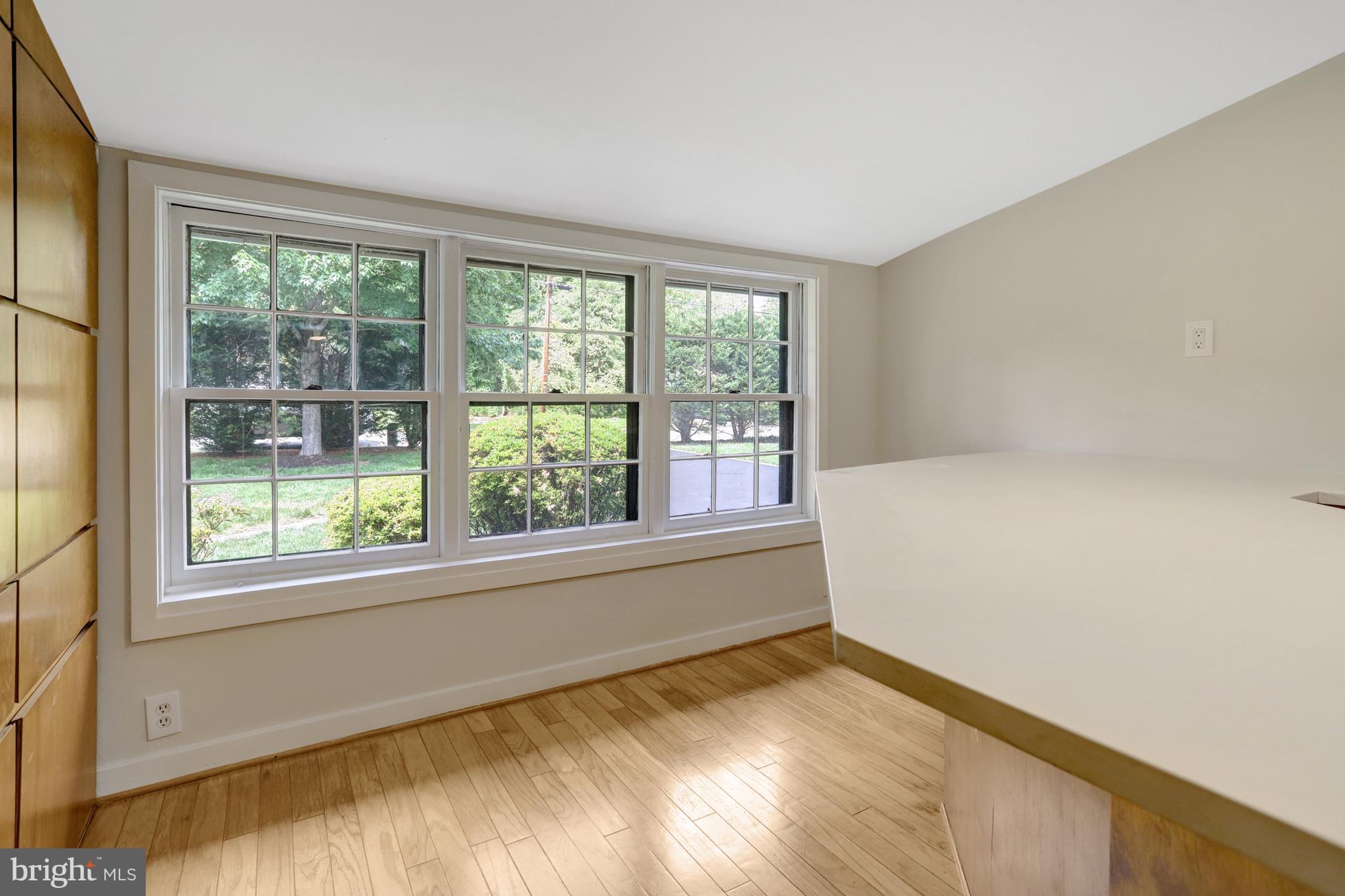 MT VERNON PARK - Residential