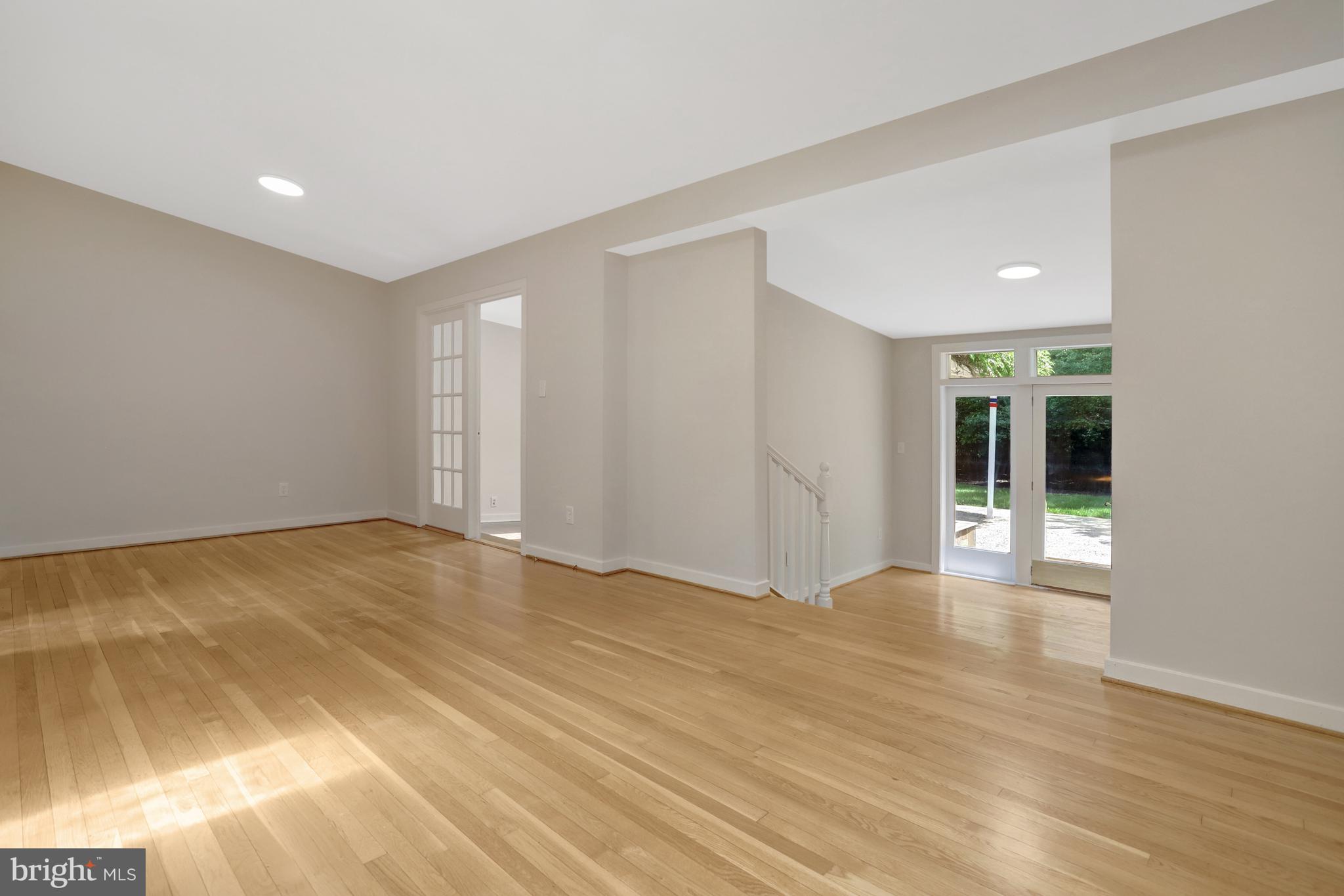 MT VERNON PARK - Residential