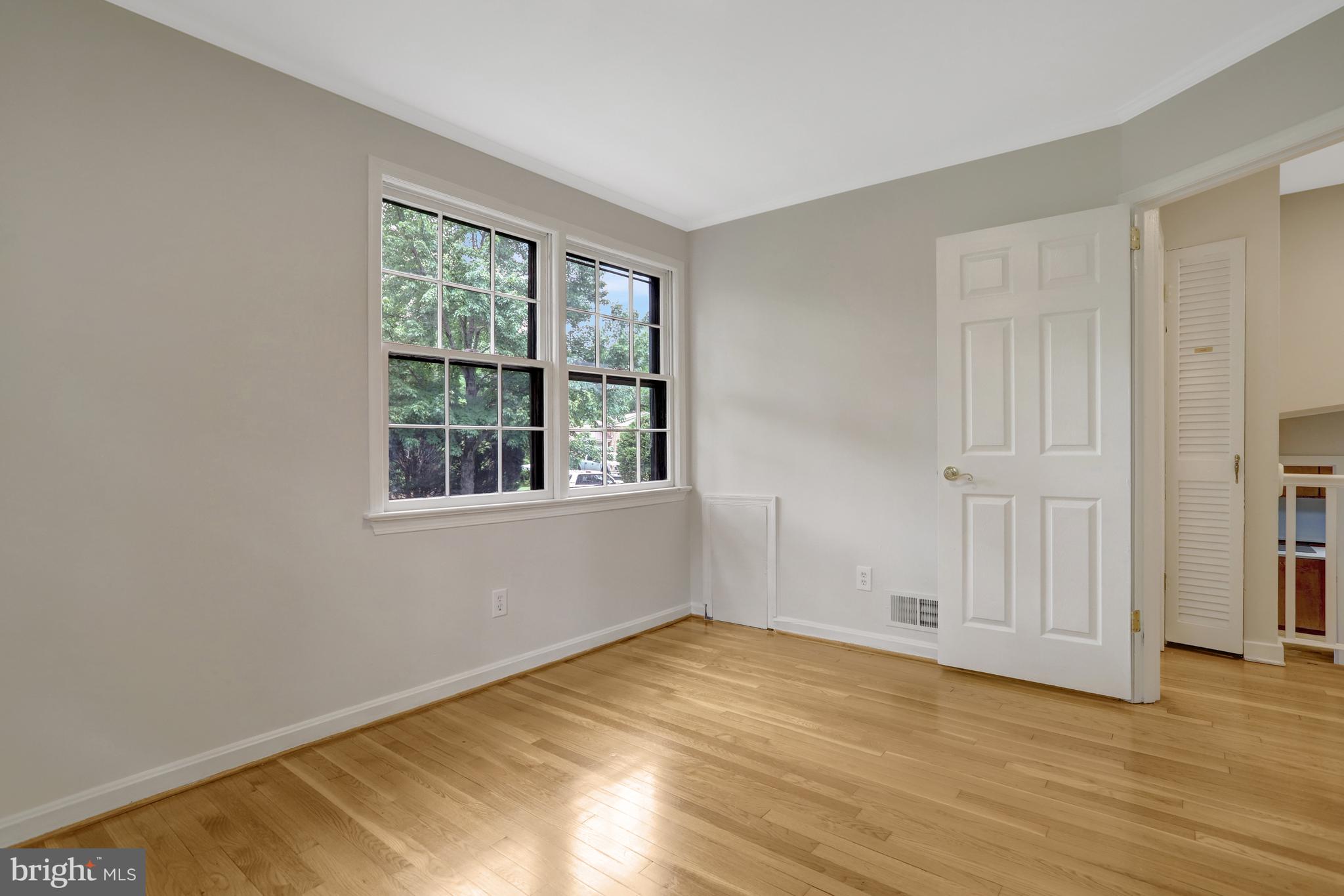 MT VERNON PARK - Residential