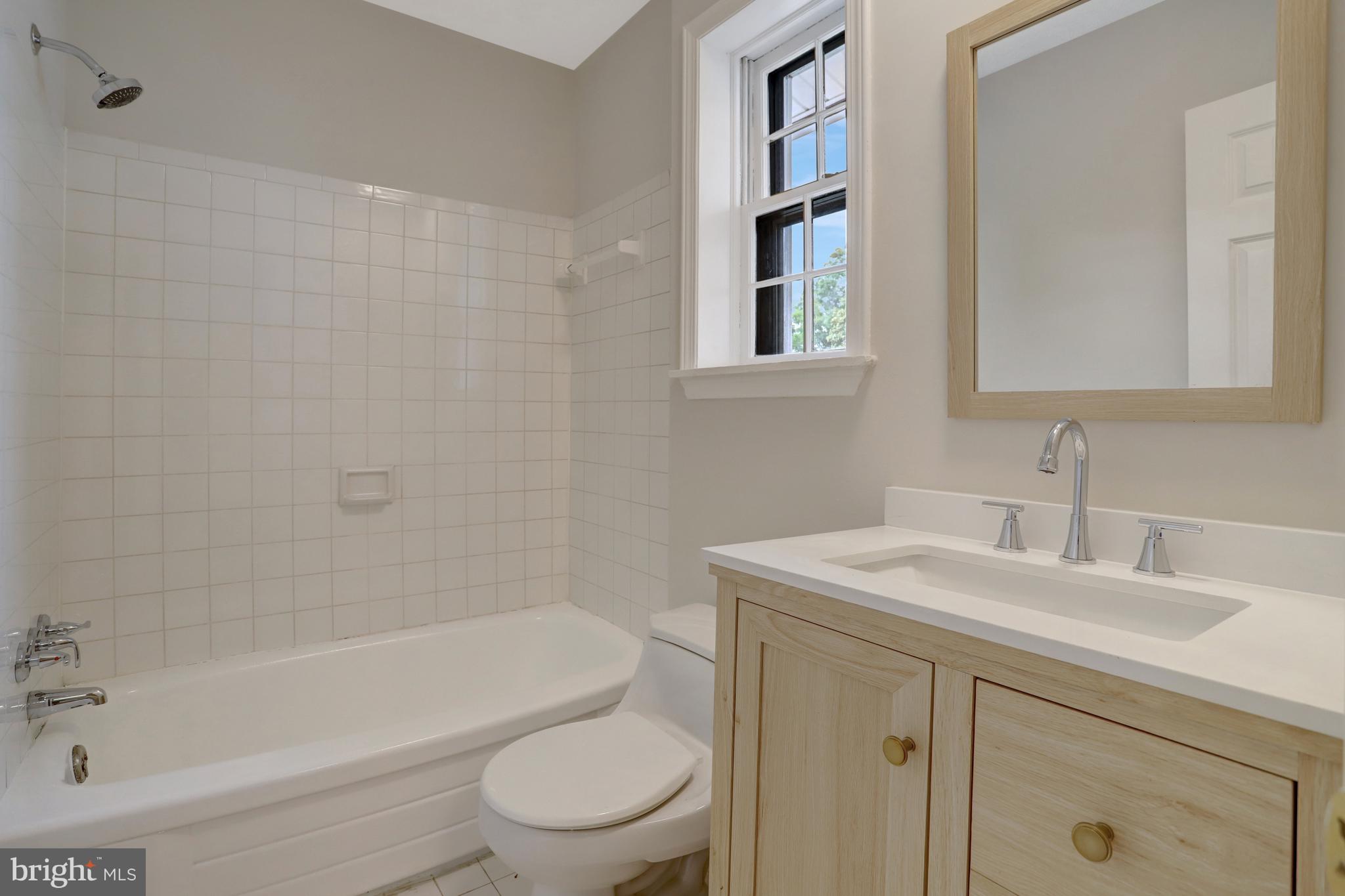 MT VERNON PARK - Residential