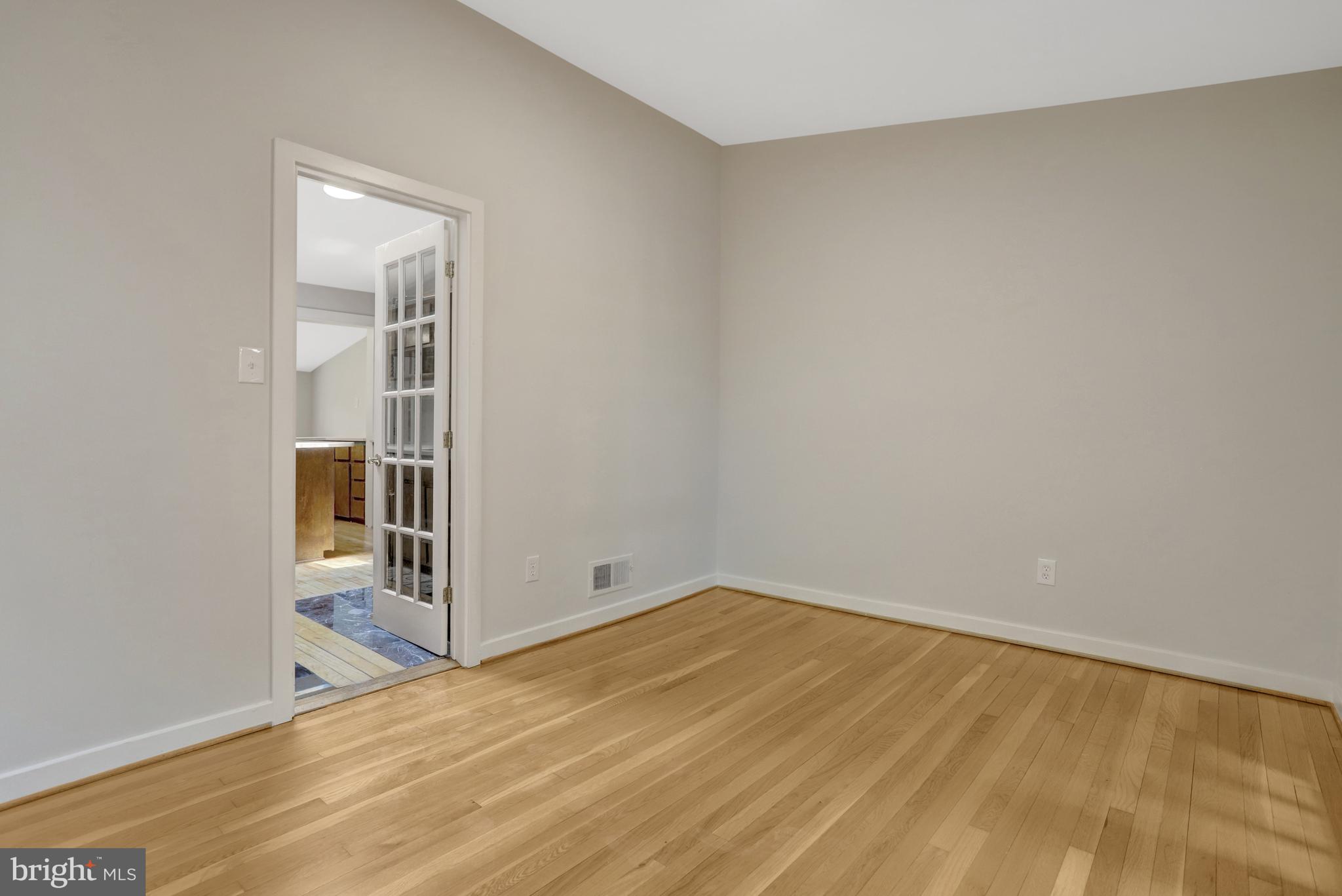 MT VERNON PARK - Residential