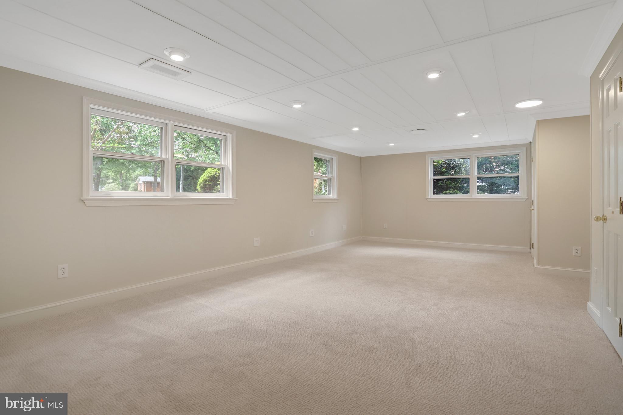 MT VERNON PARK - Residential