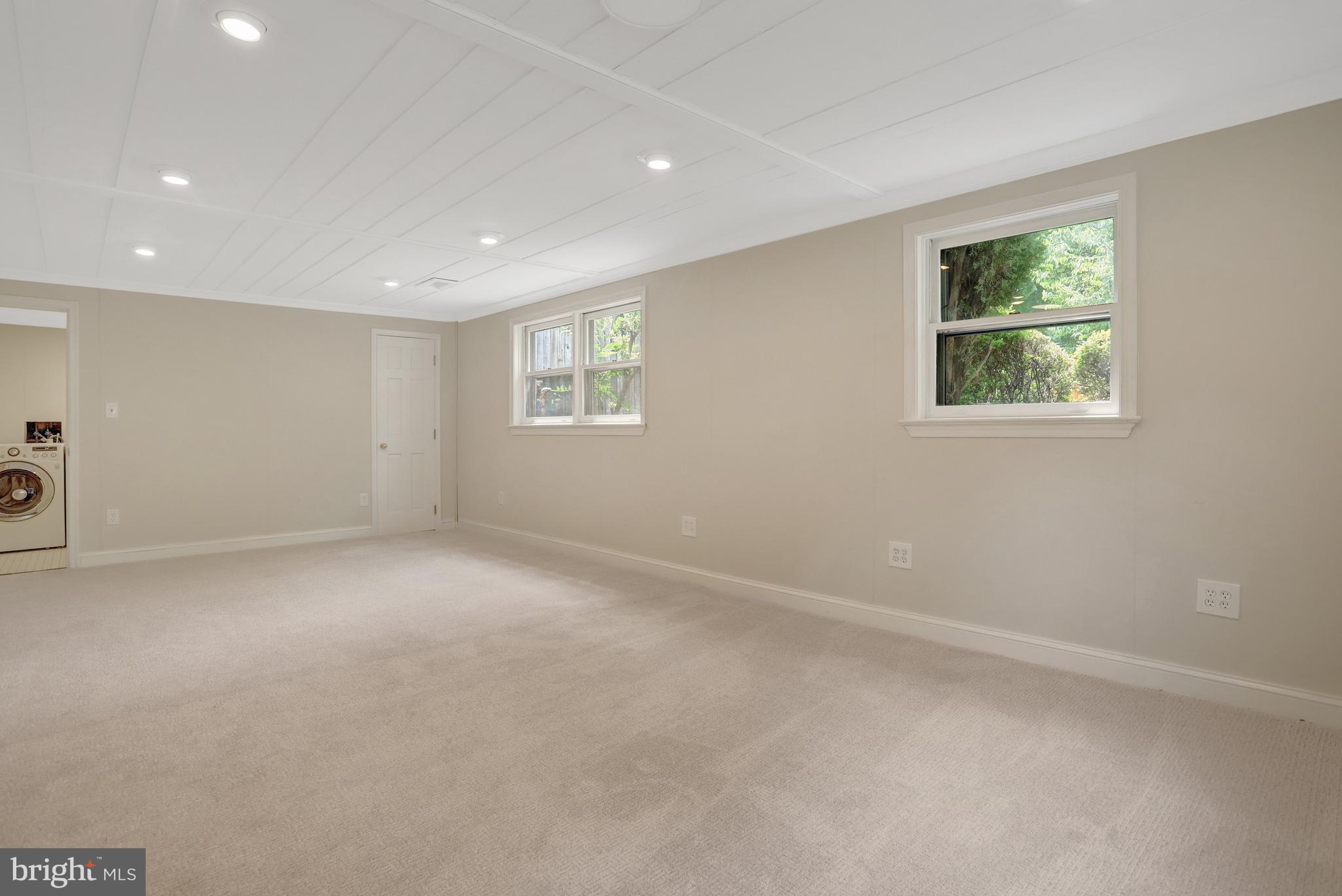 MT VERNON PARK - Residential