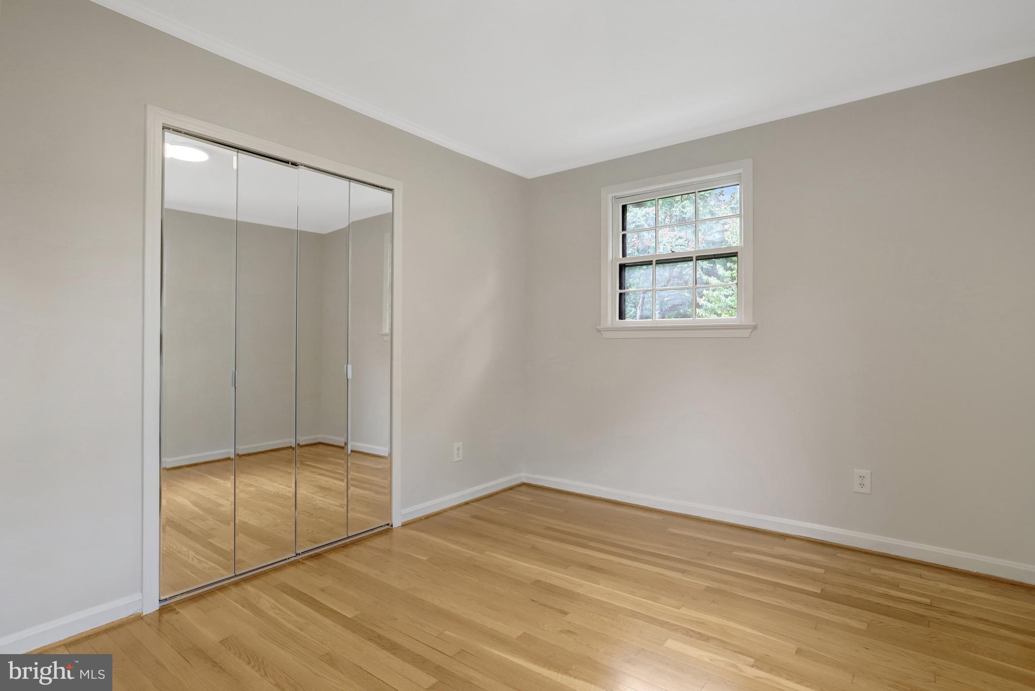 MT VERNON PARK - Residential