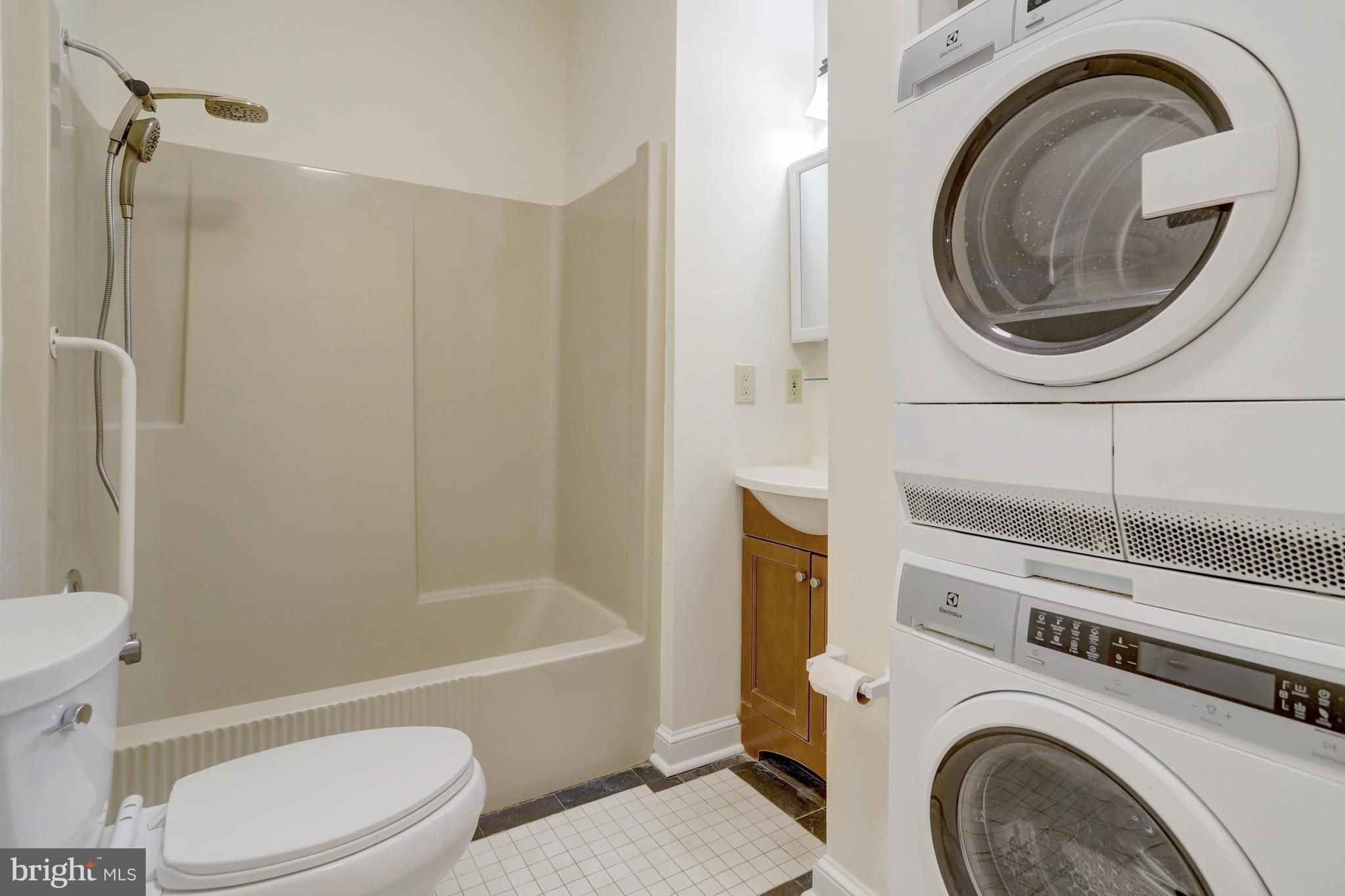 MT VERNON PARK - Residential