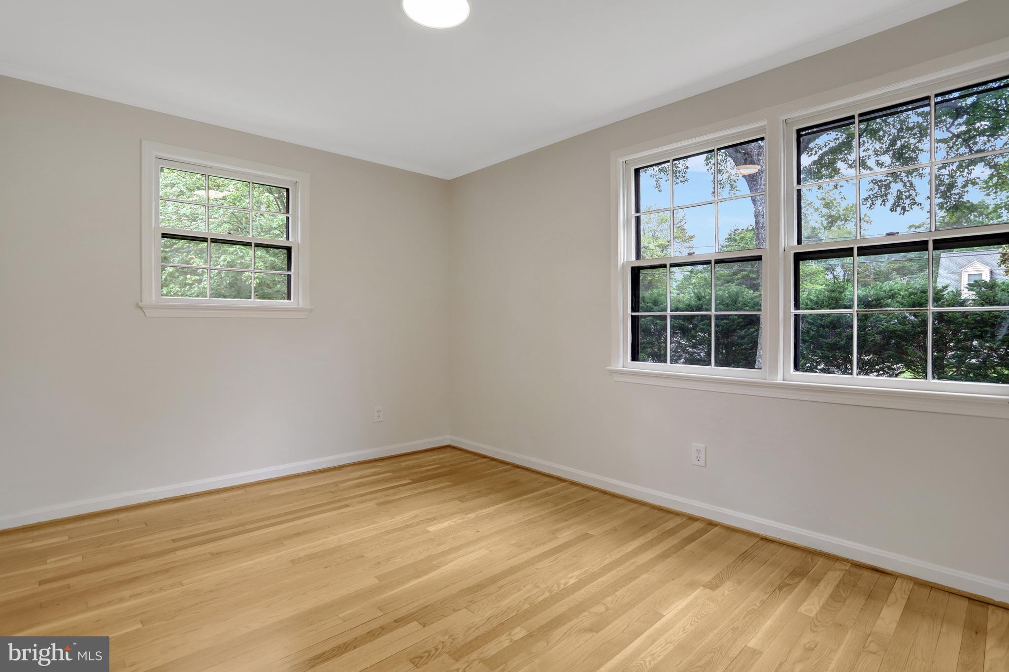 MT VERNON PARK - Residential