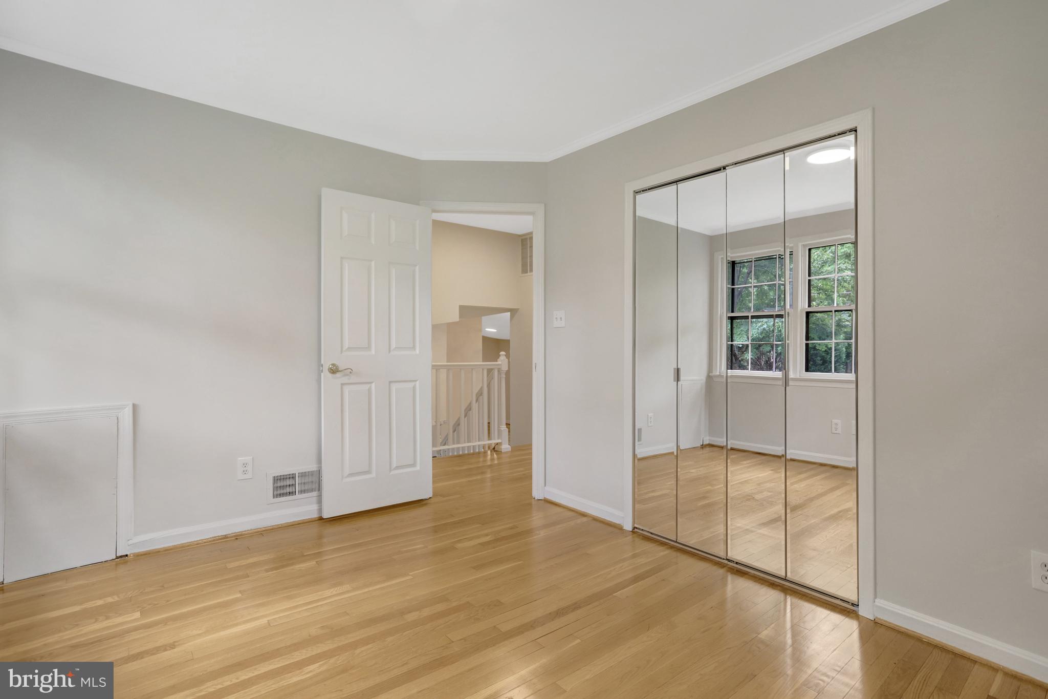 MT VERNON PARK - Residential