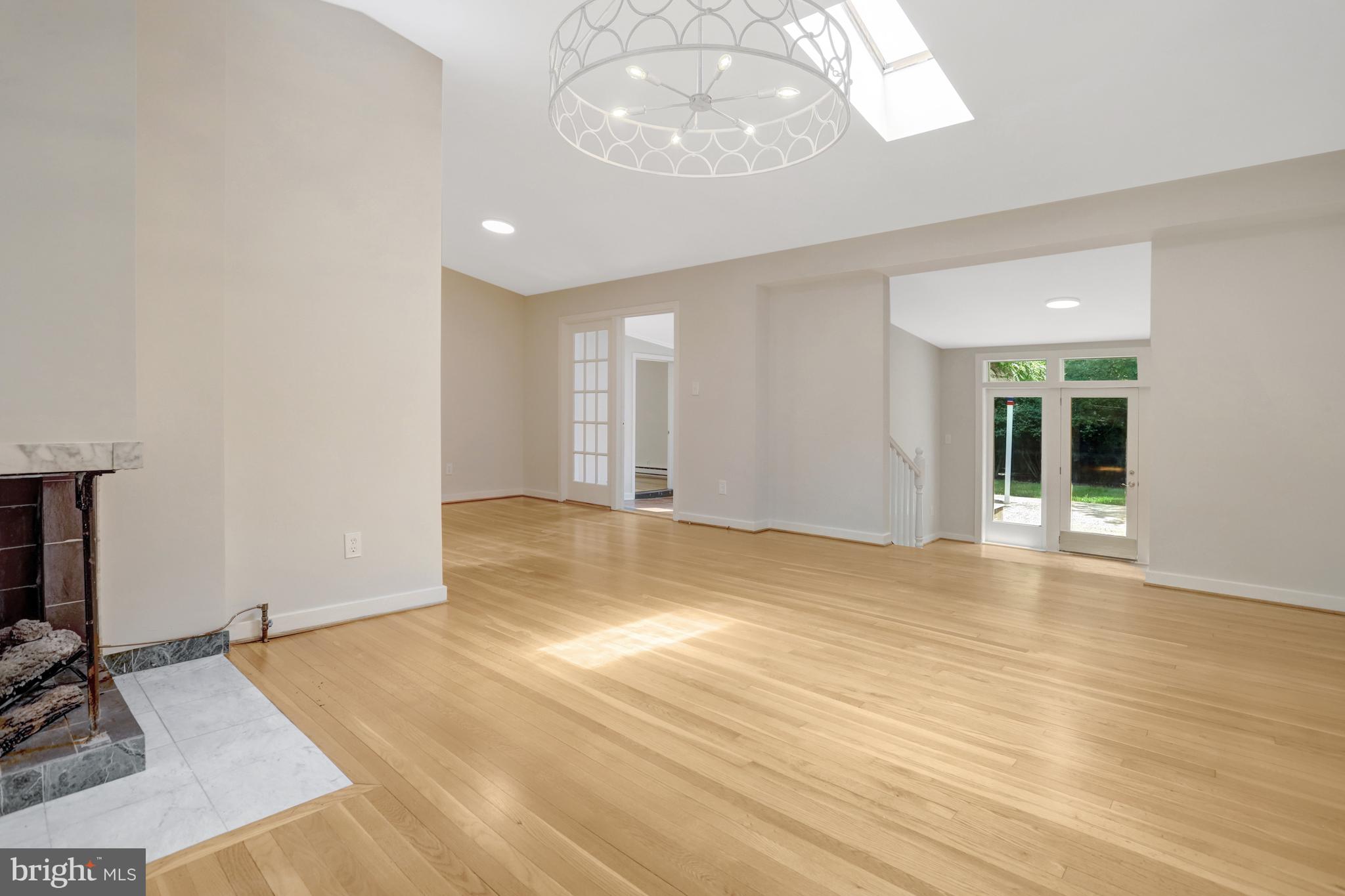 MT VERNON PARK - Residential